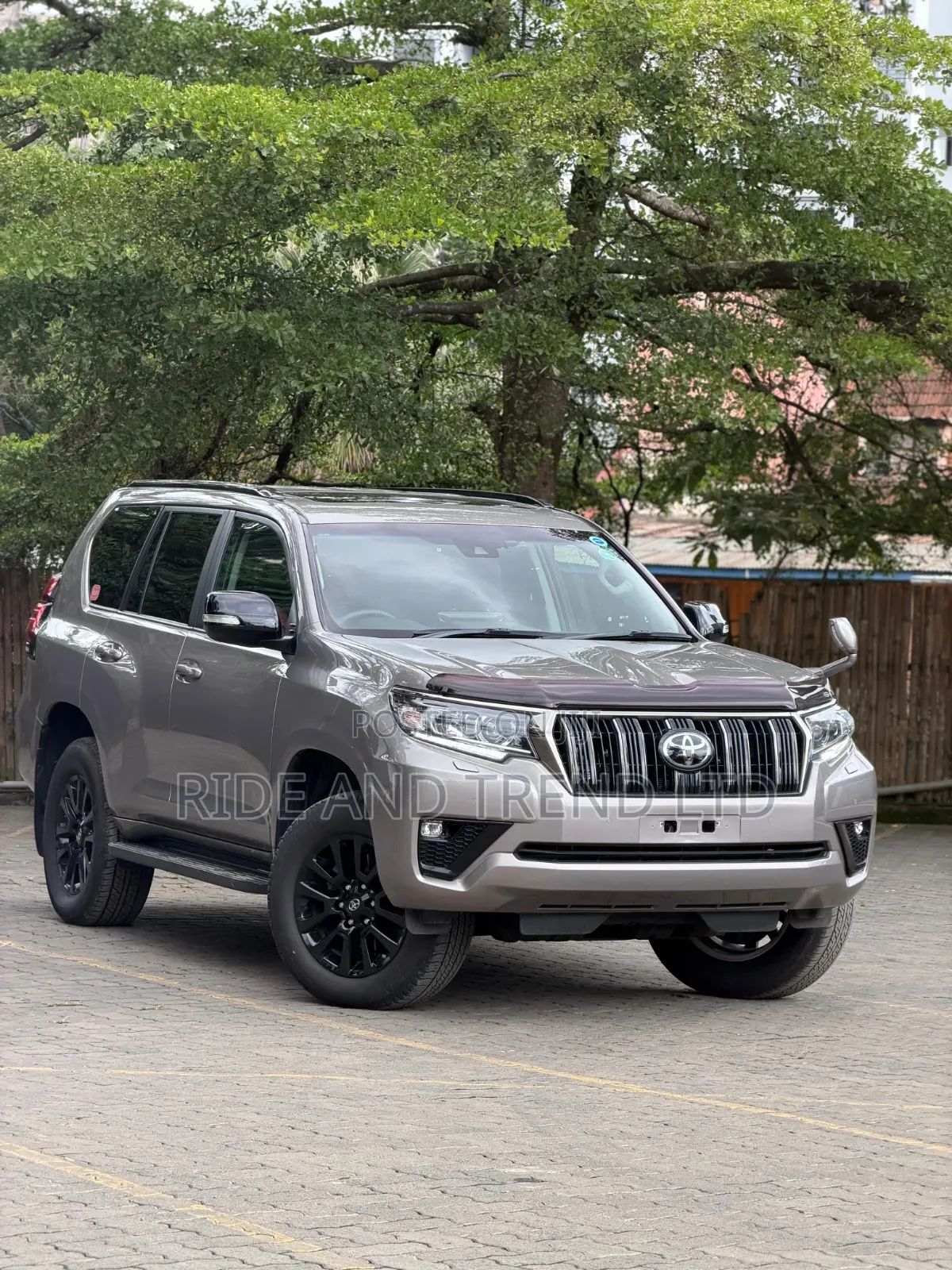 Toyota Land Cruiser Prado 2.8 2021 Gold