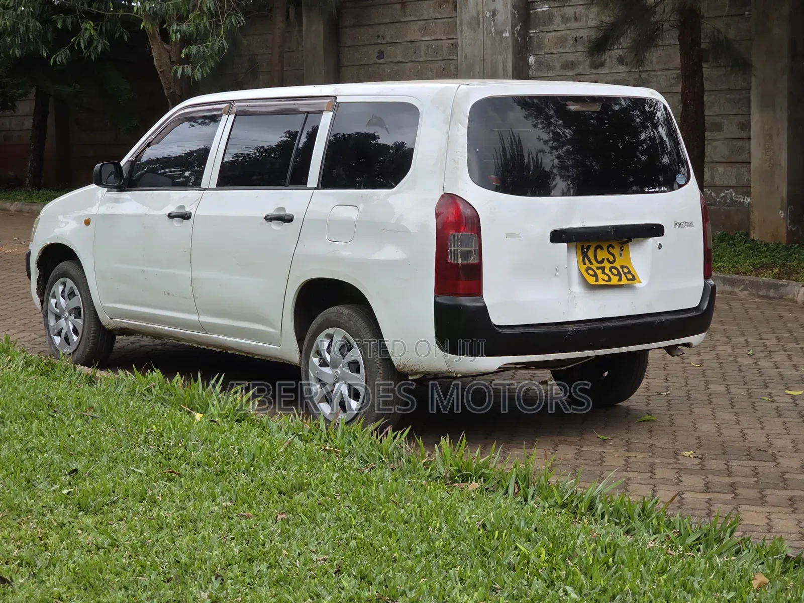 Toyota Probox 2013 White