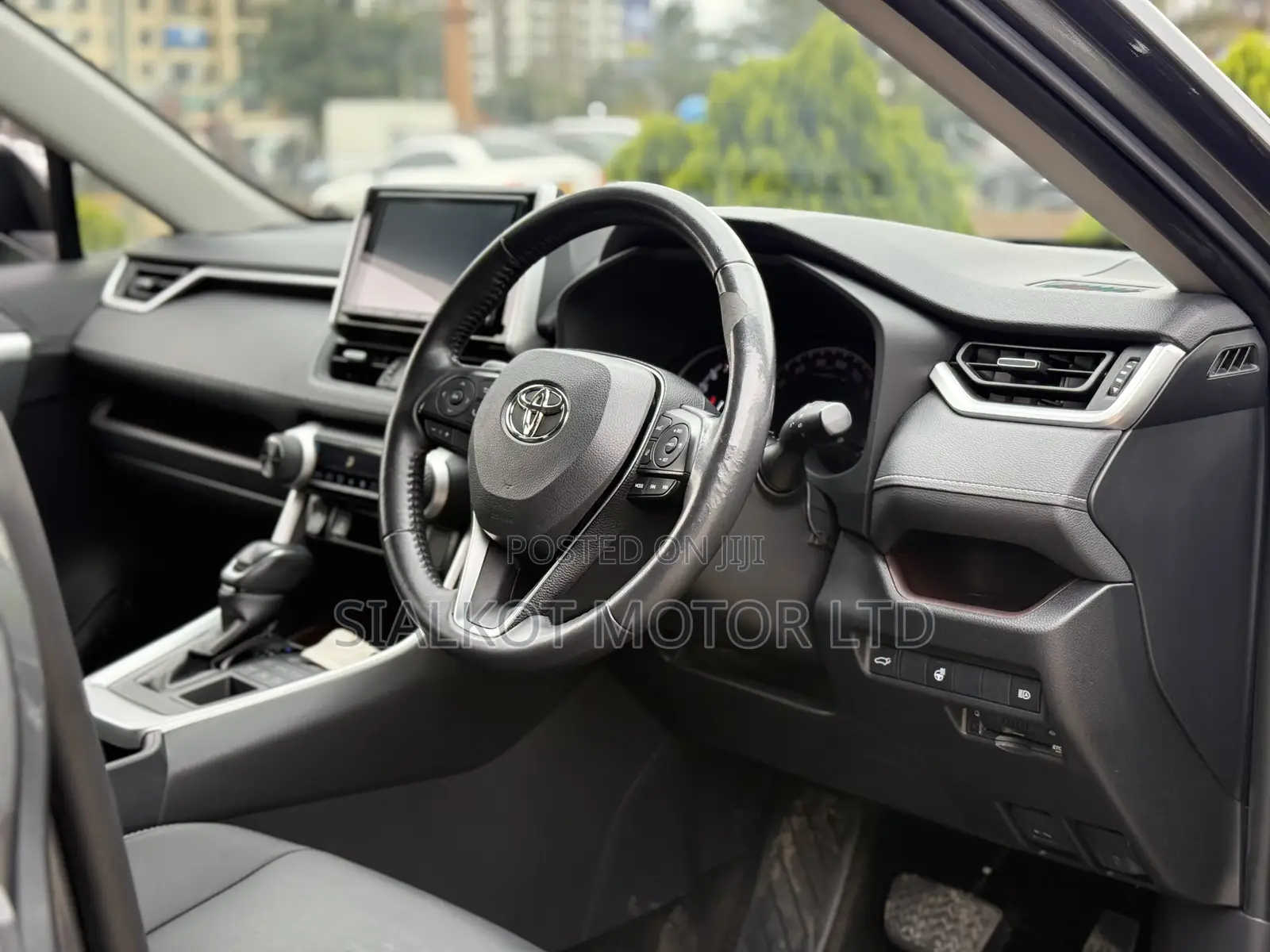 Toyota RAV4 Limited AWD 2019 Gray