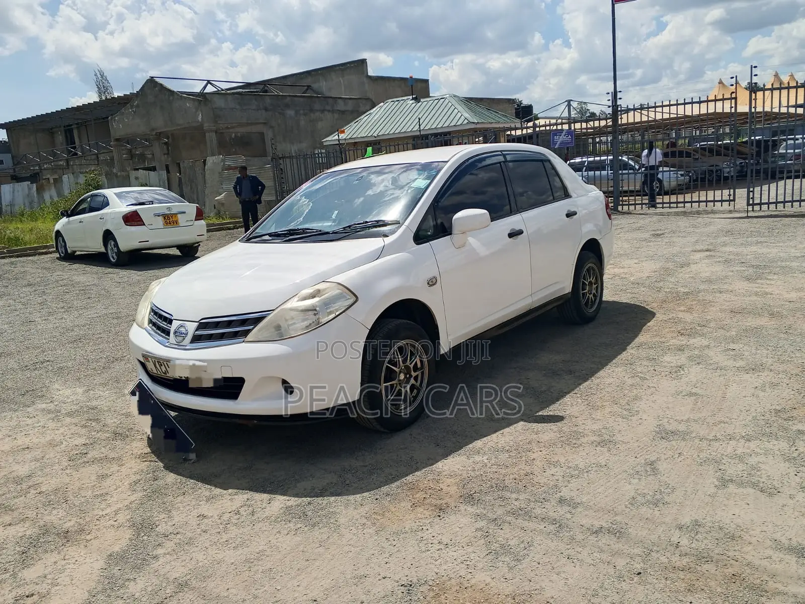 Nissan Tiida 2012 White