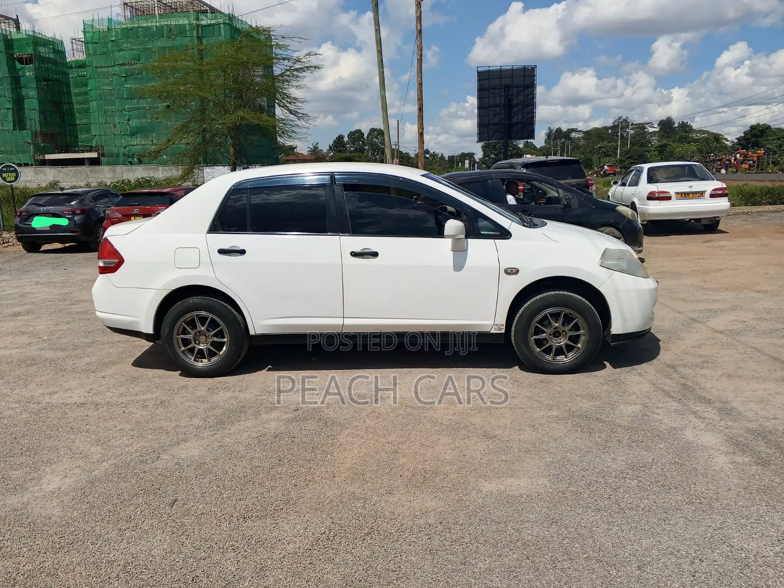 Nissan Tiida 2012 White