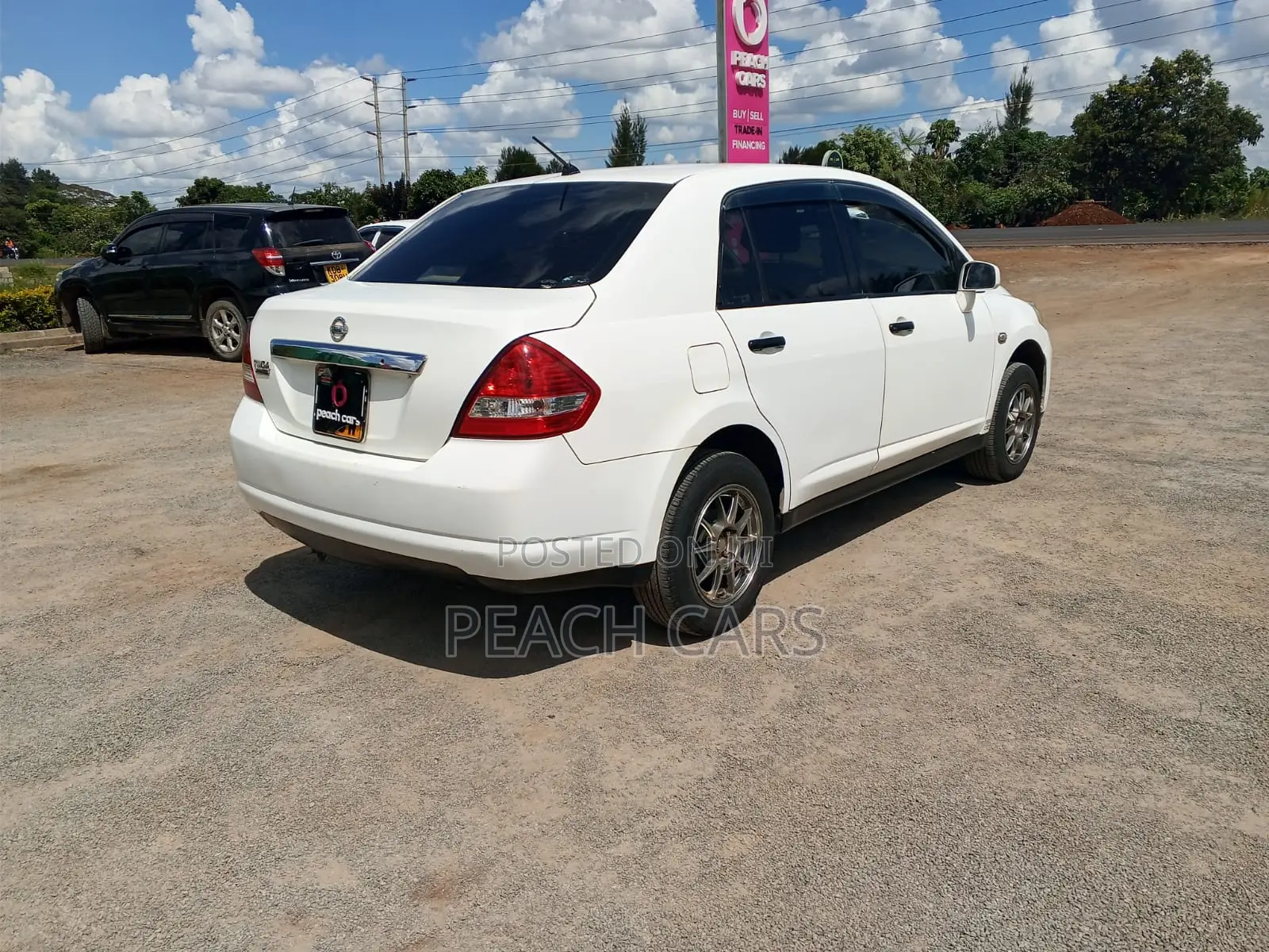 Nissan Tiida 2012 White
