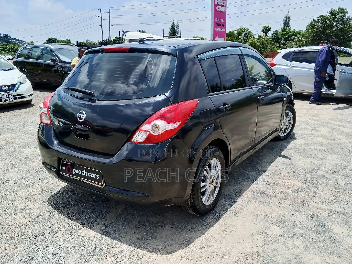 Nissan Tiida 2012 Black