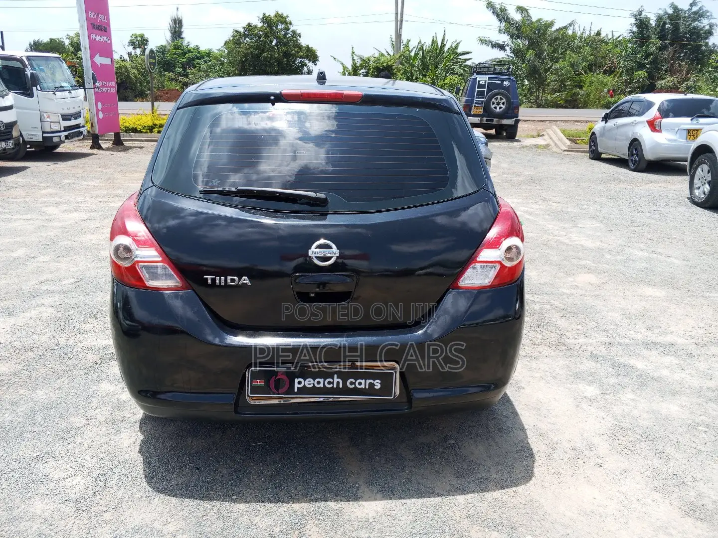 Nissan Tiida 2012 Black