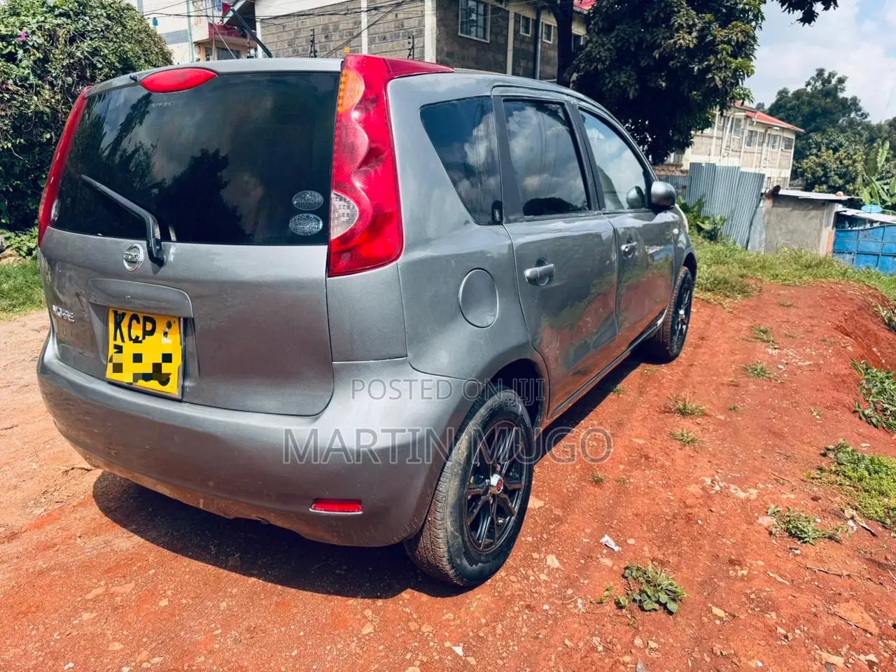 Nissan Note 1.6 Petrol 2011 Gray