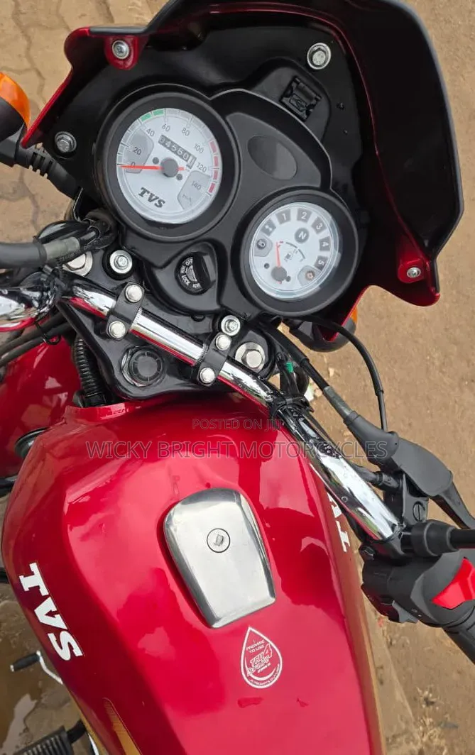 TVS HLX Plus ES 2025 Red