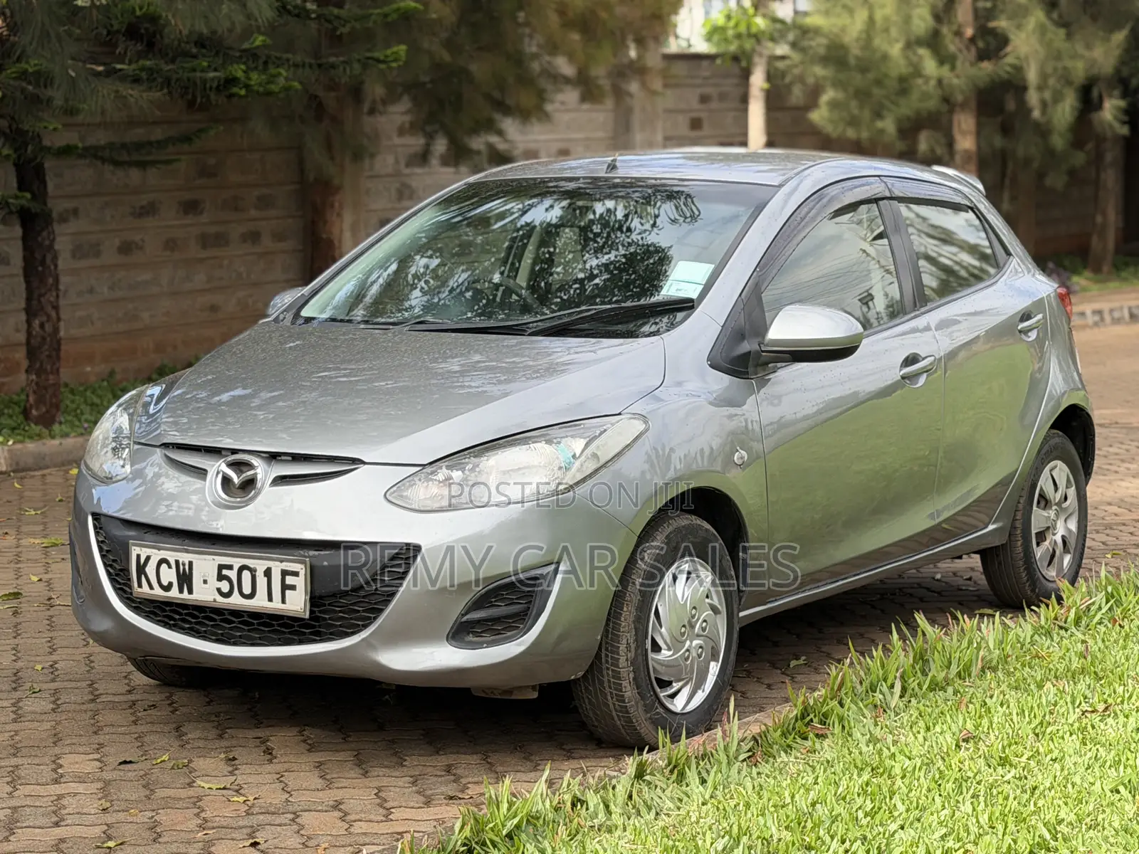 Mazda Demio 2012 Gray