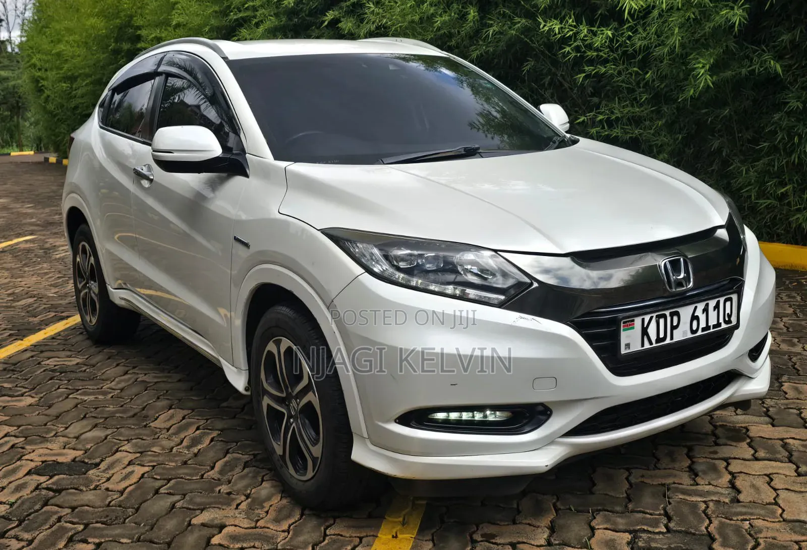 Honda Vezel 2017 White