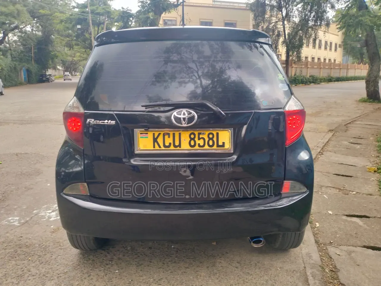 Toyota Ractis 2013 Black