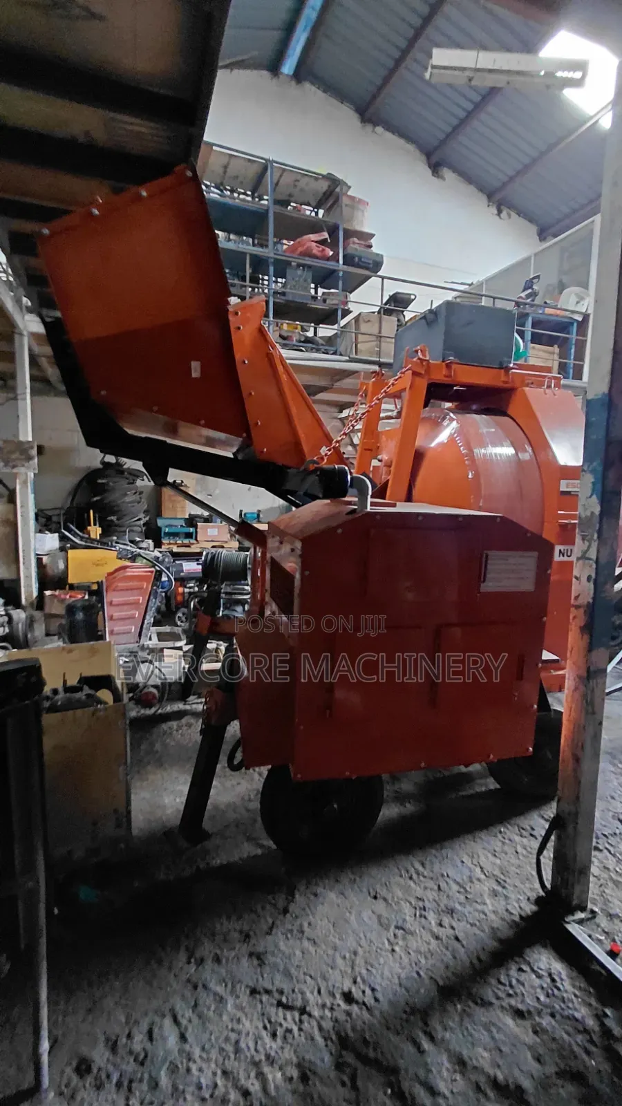 Industrial Concrete Selfloader Mixing Machine Nu1400 Diesel Powered.