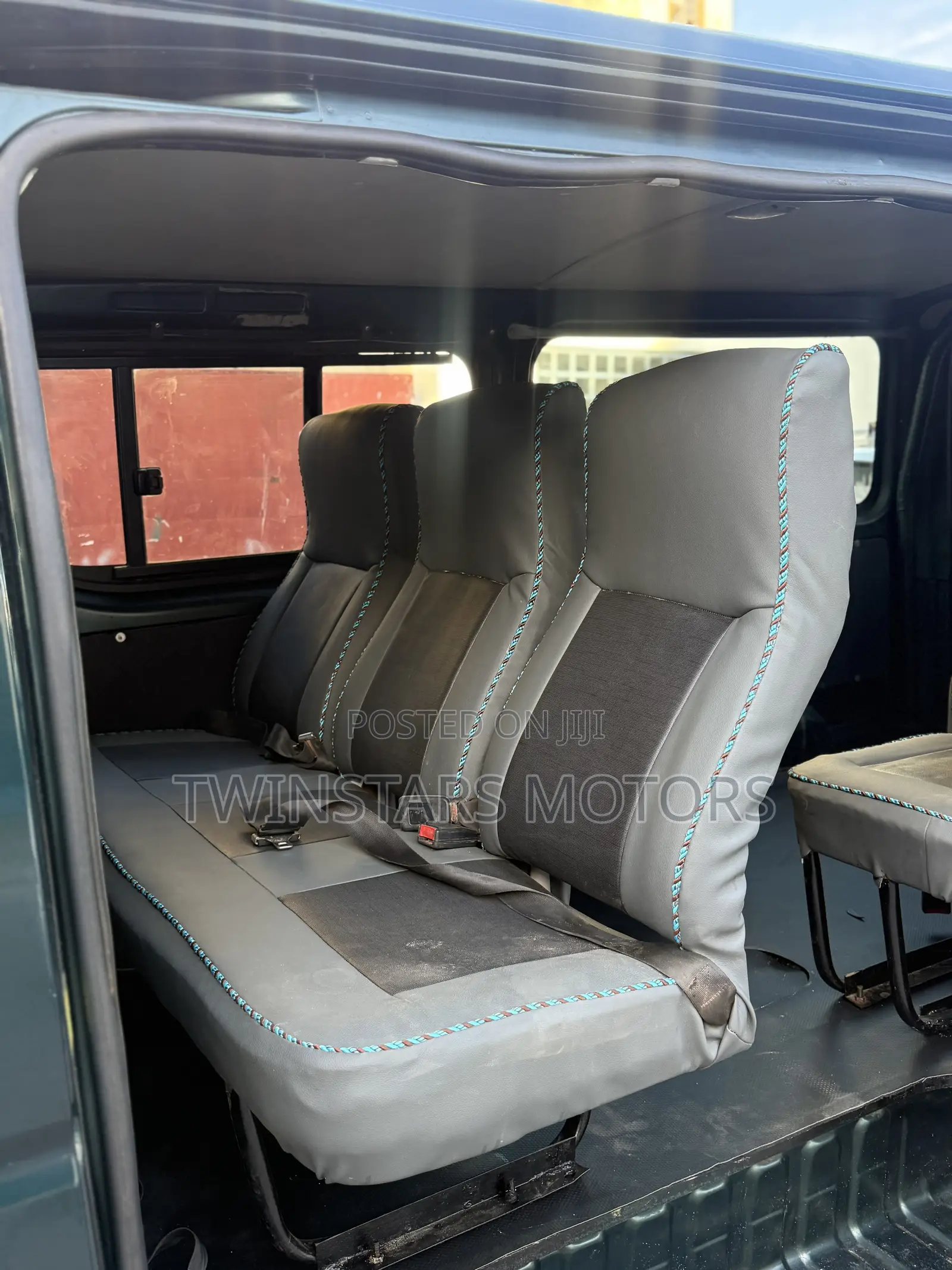 Toyota HiAce SV Premium 2013 Green