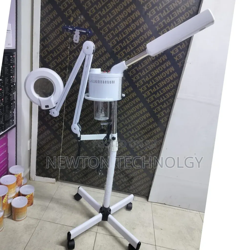 Hot Facial Steamer With Magnifying Glass
