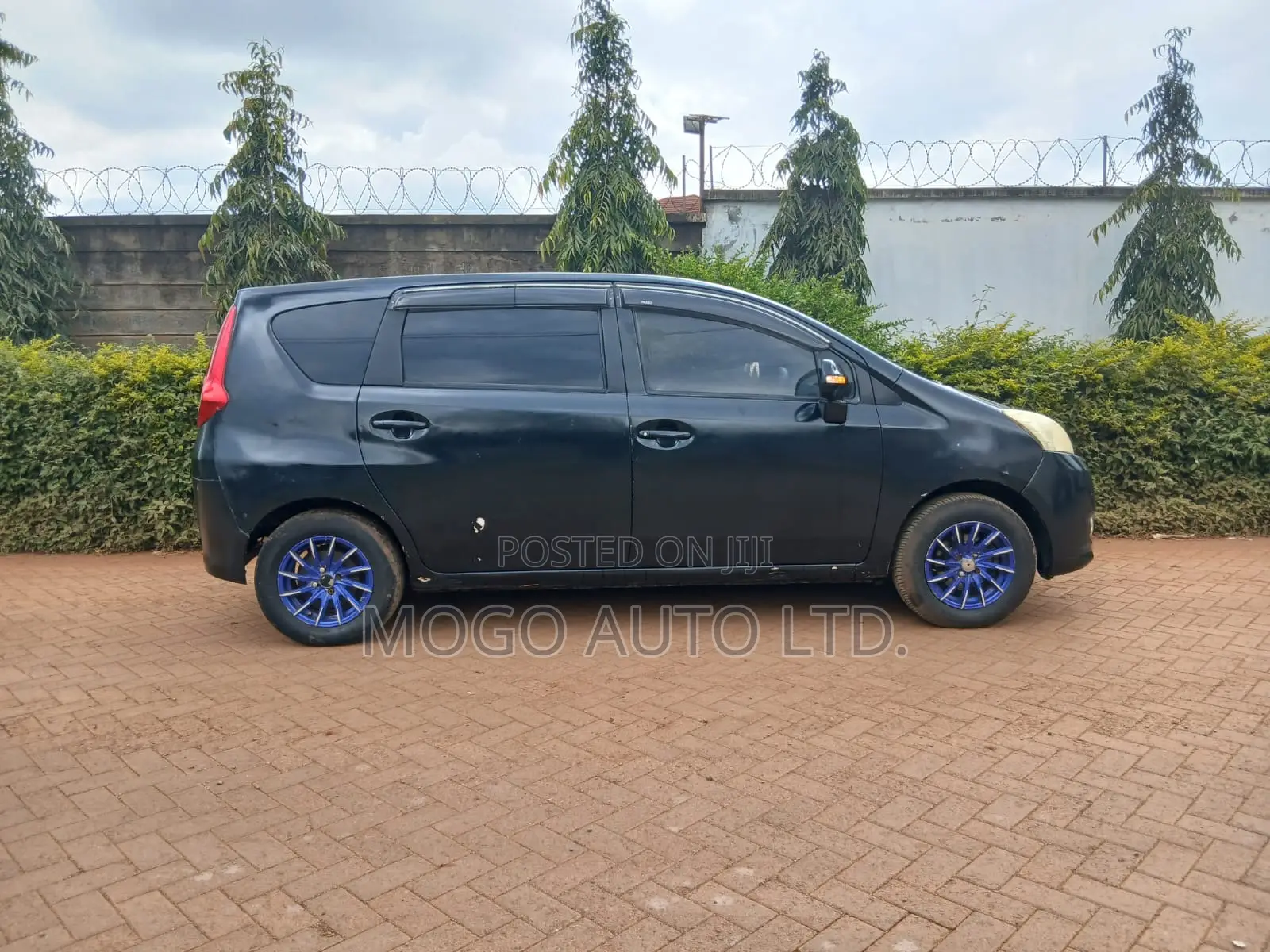 Toyota Passo Sette 2009 Black