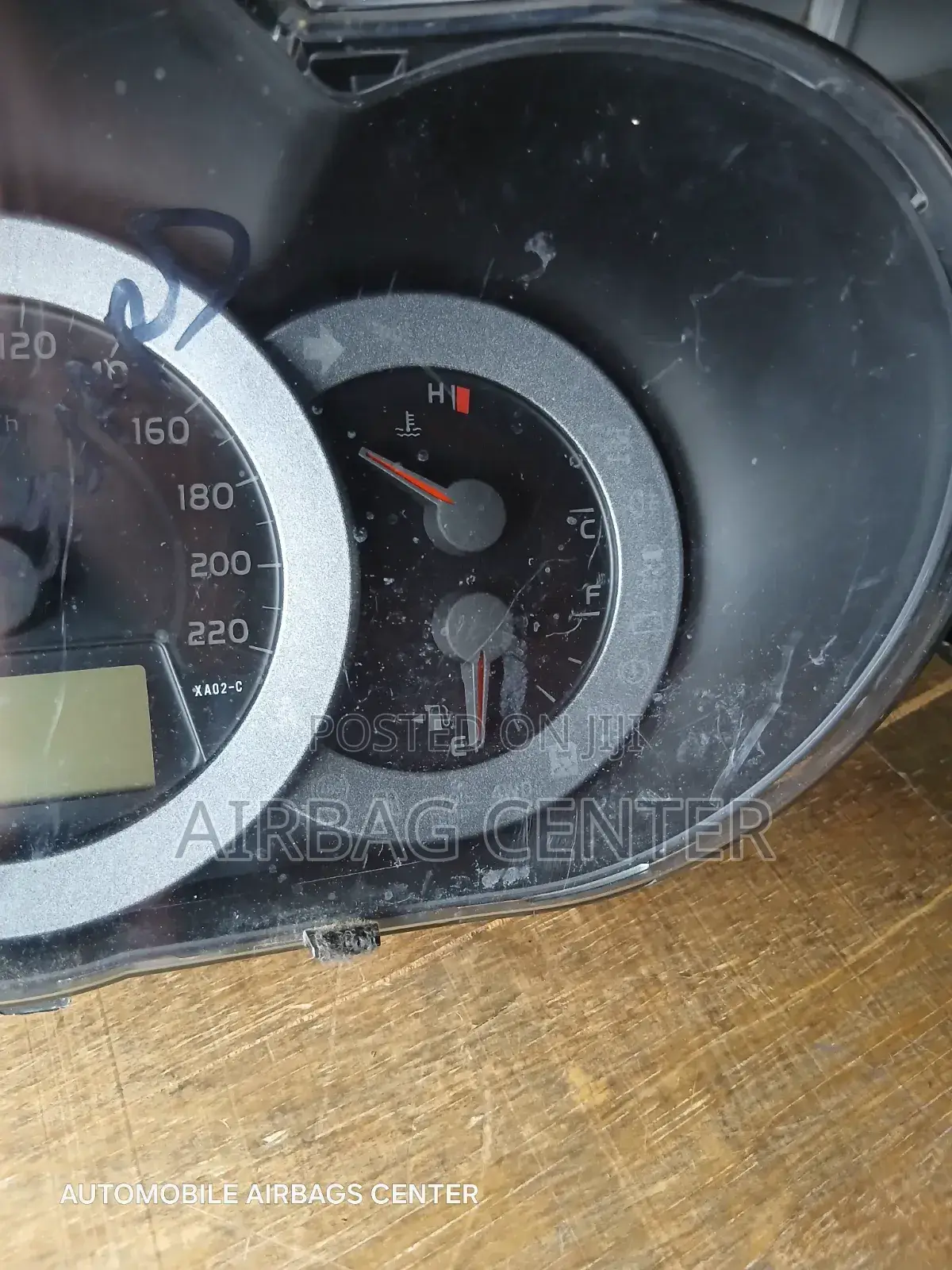 Vanguard/Rav 4 Speedometer Clock/ Cluster