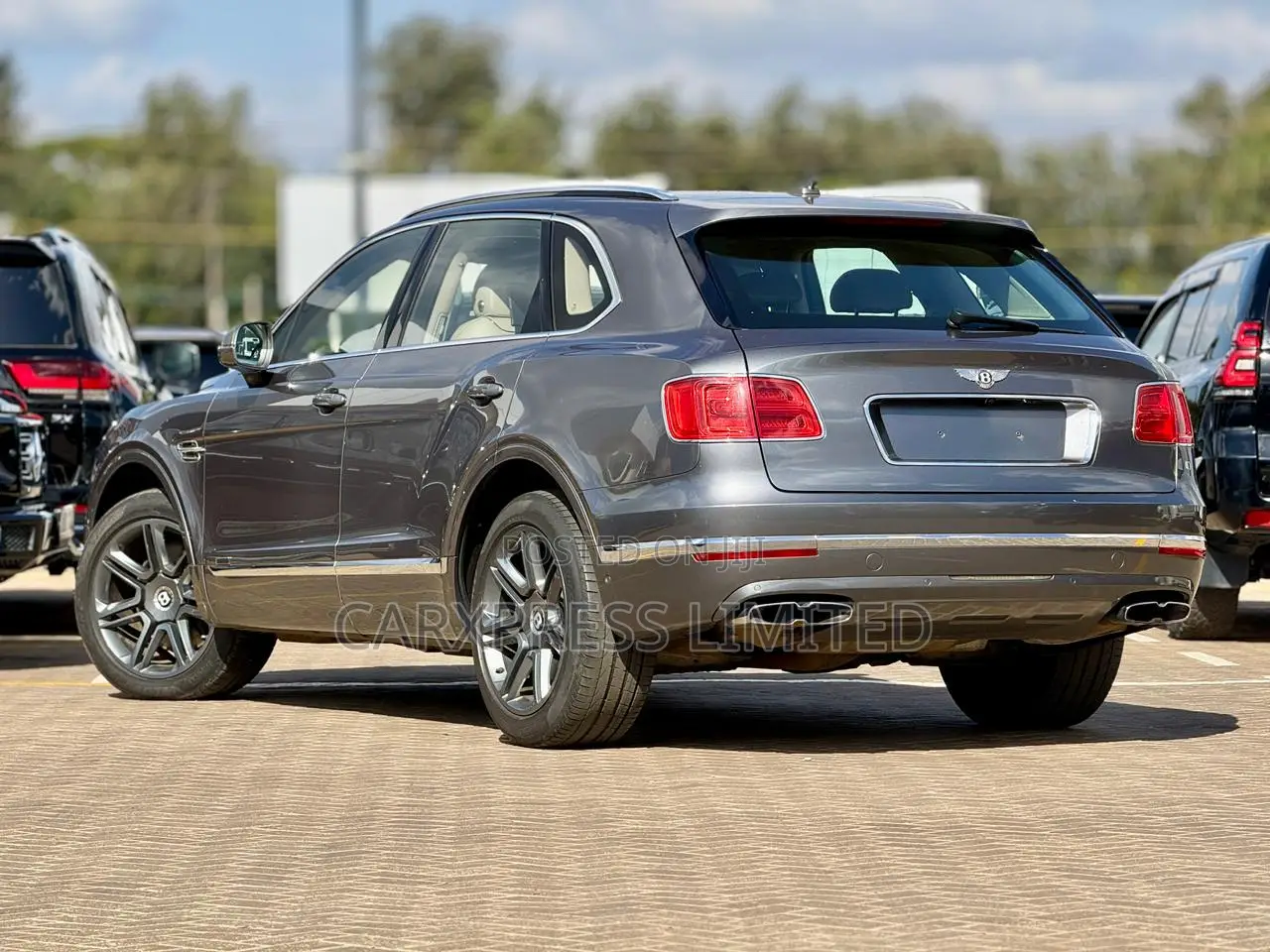 Bentley Bentayga Mulliner AWD 2018