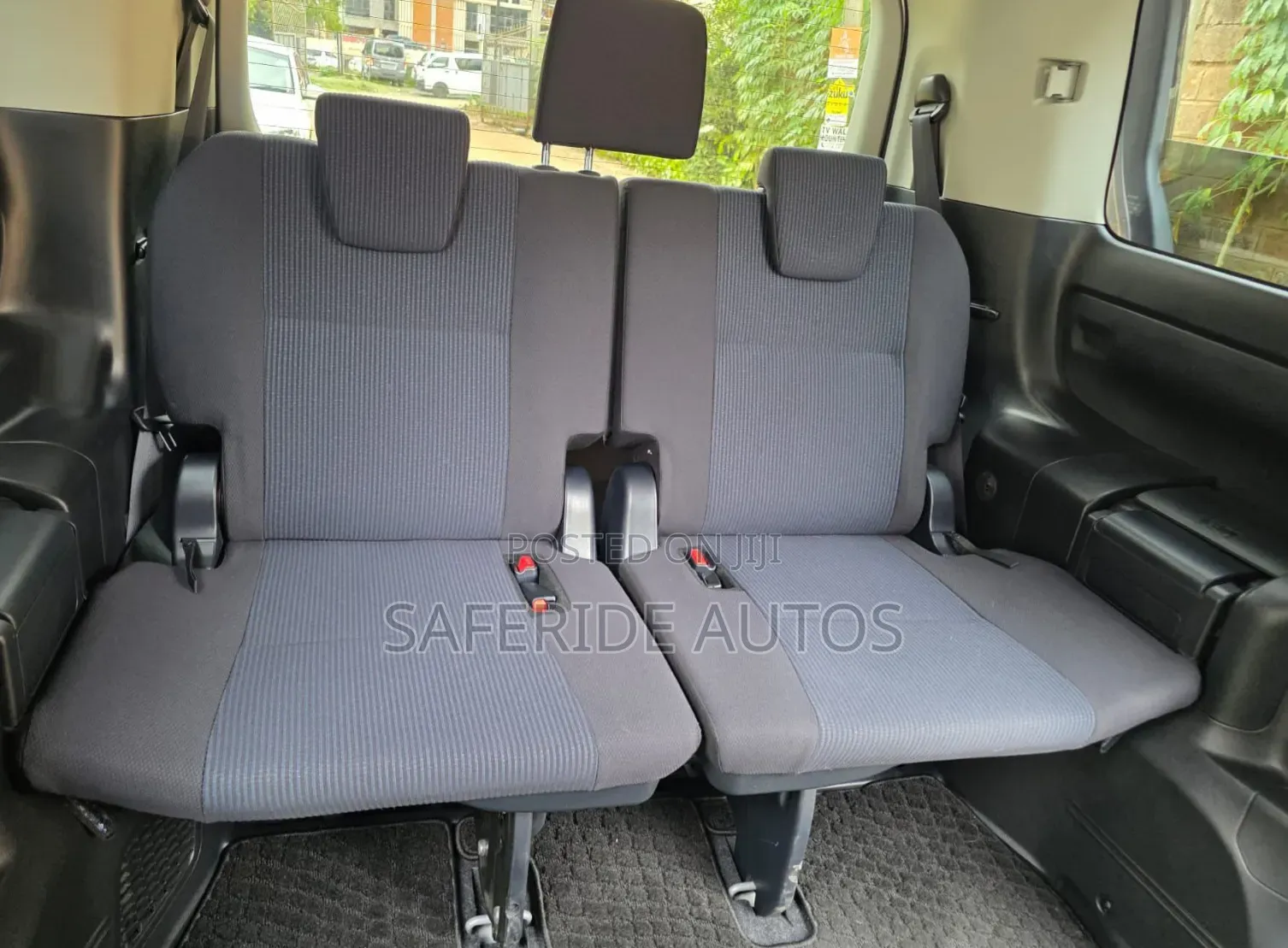Toyota Noah 2020 Gold