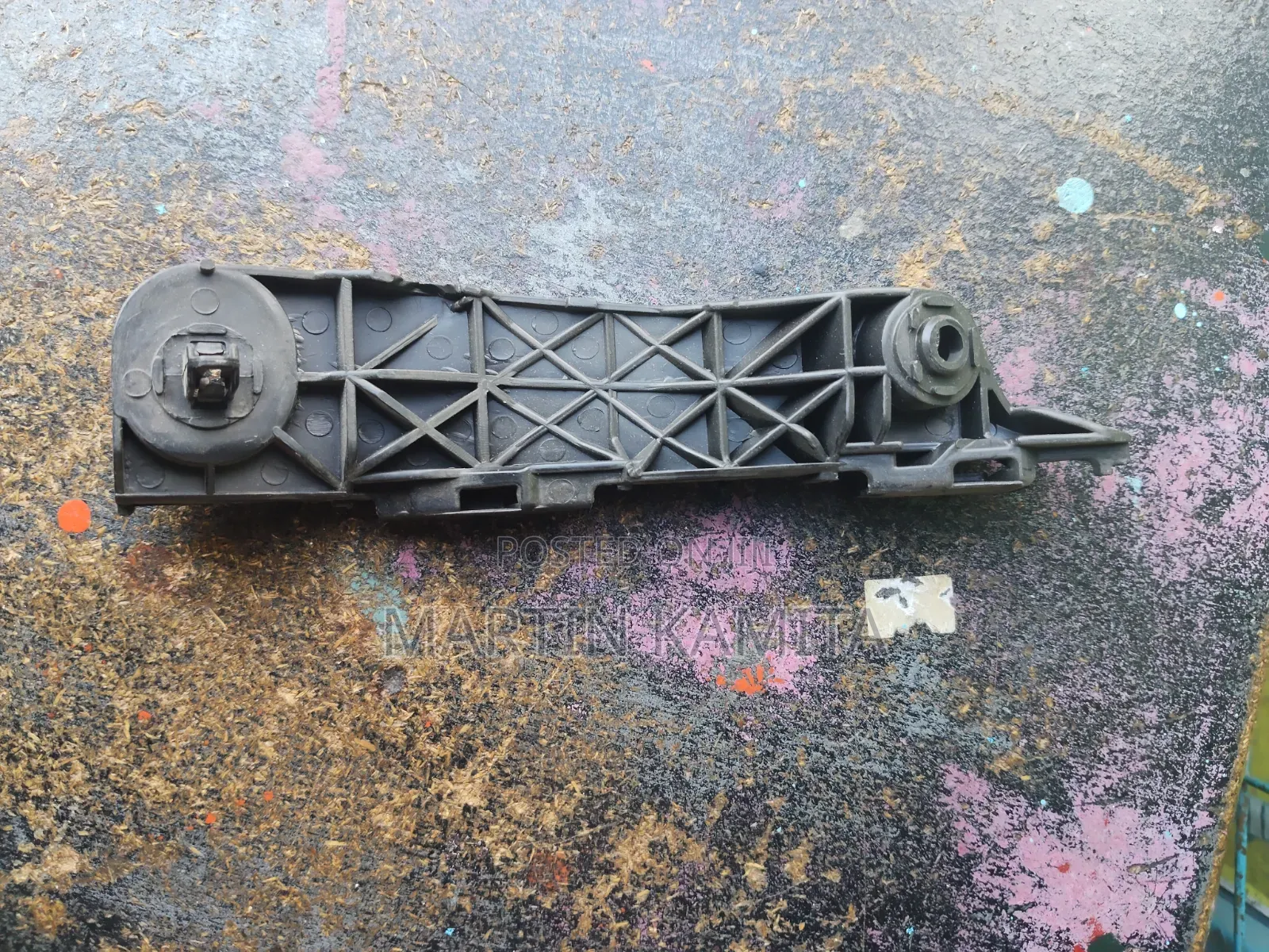 Rav4 Ac31/36 Bumper Slide Retainers