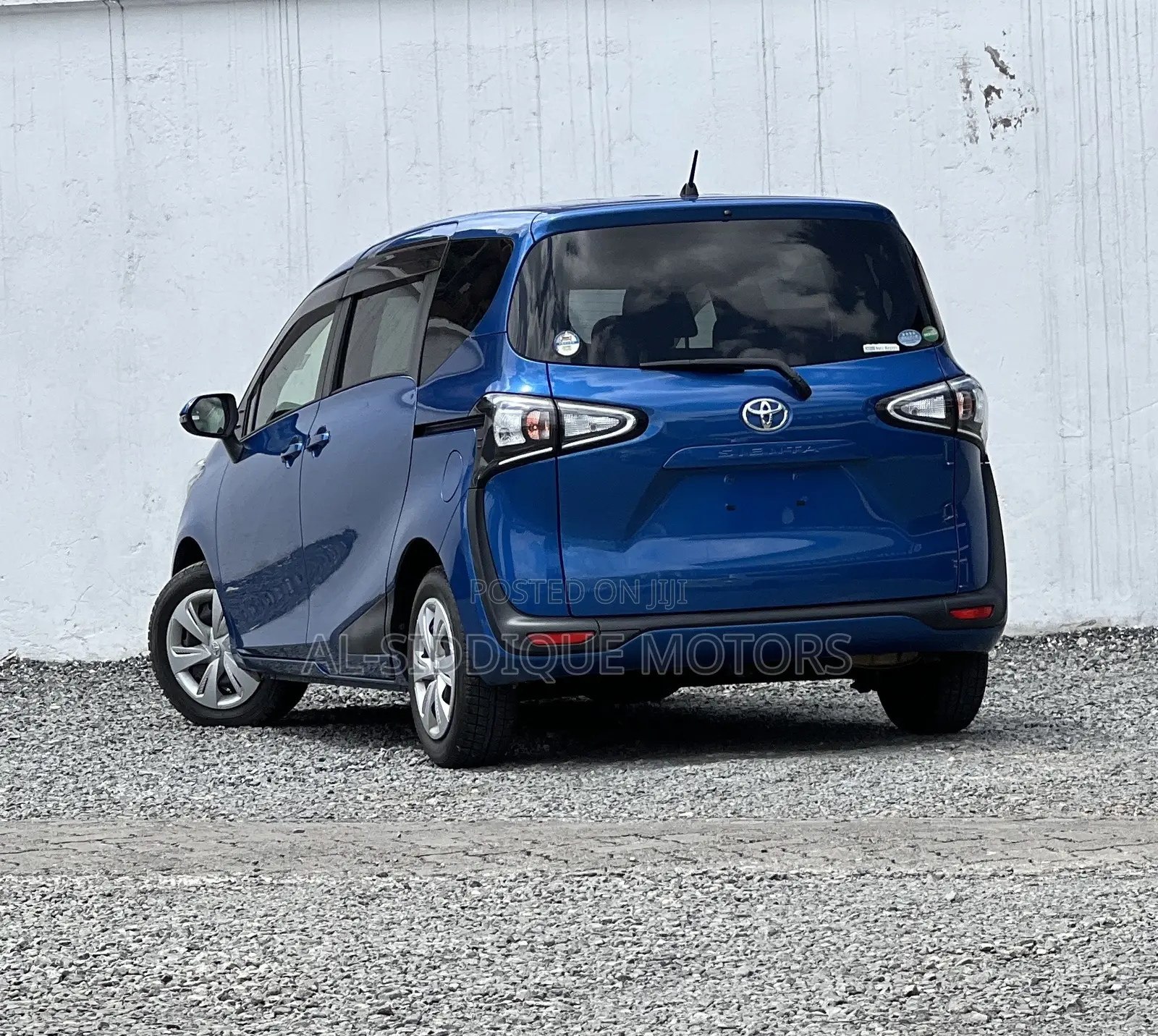 Toyota Sienta 1.5 FWD 2018 Blue