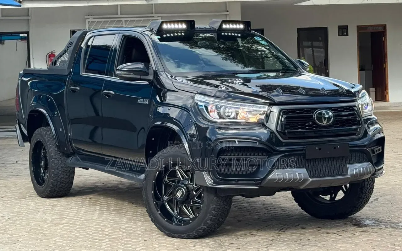 Toyota Hilux Revo Double Cab Deisel 2.4 AWD 2019 Matt Black