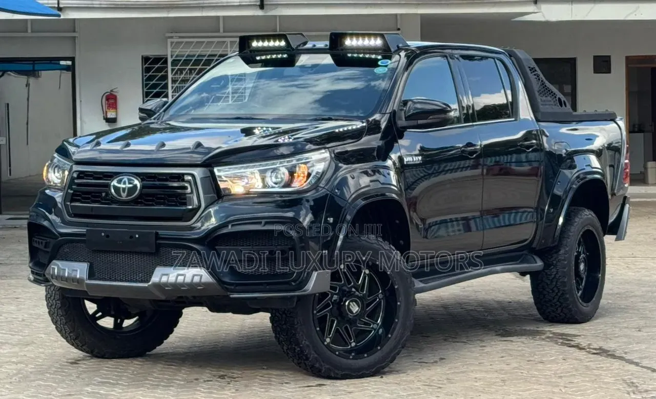 Toyota Hilux Revo Double Cab Deisel 2.4 AWD 2019 Matt Black