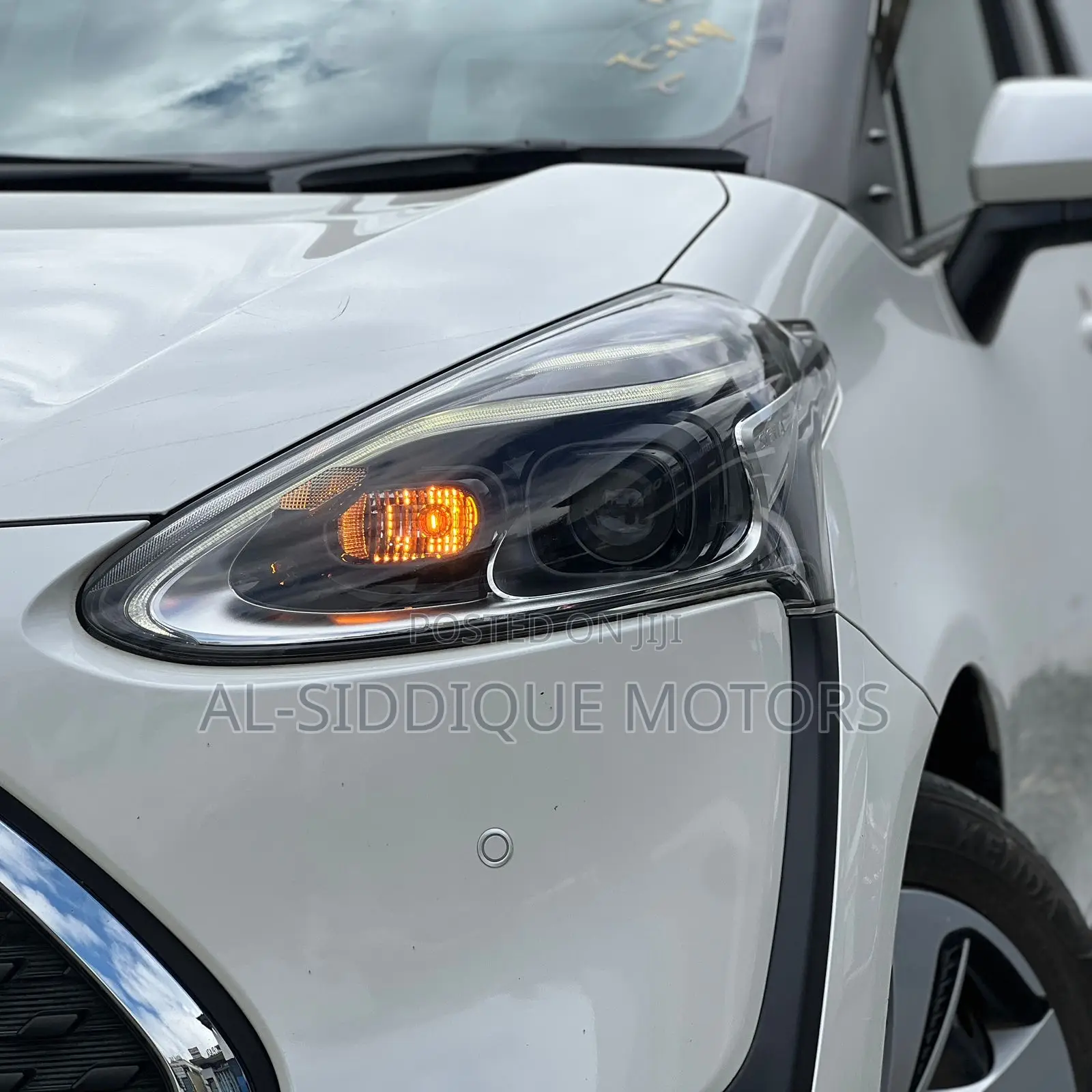 Toyota Sienta 1.5 FWD 2019 White