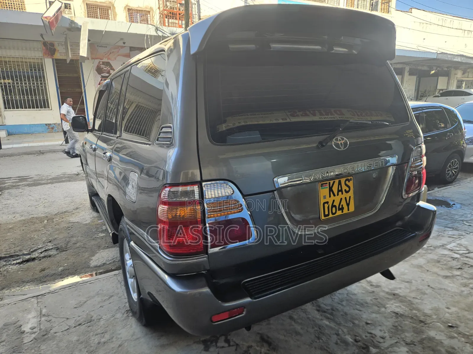 Toyota Land Cruiser 2002 Gray