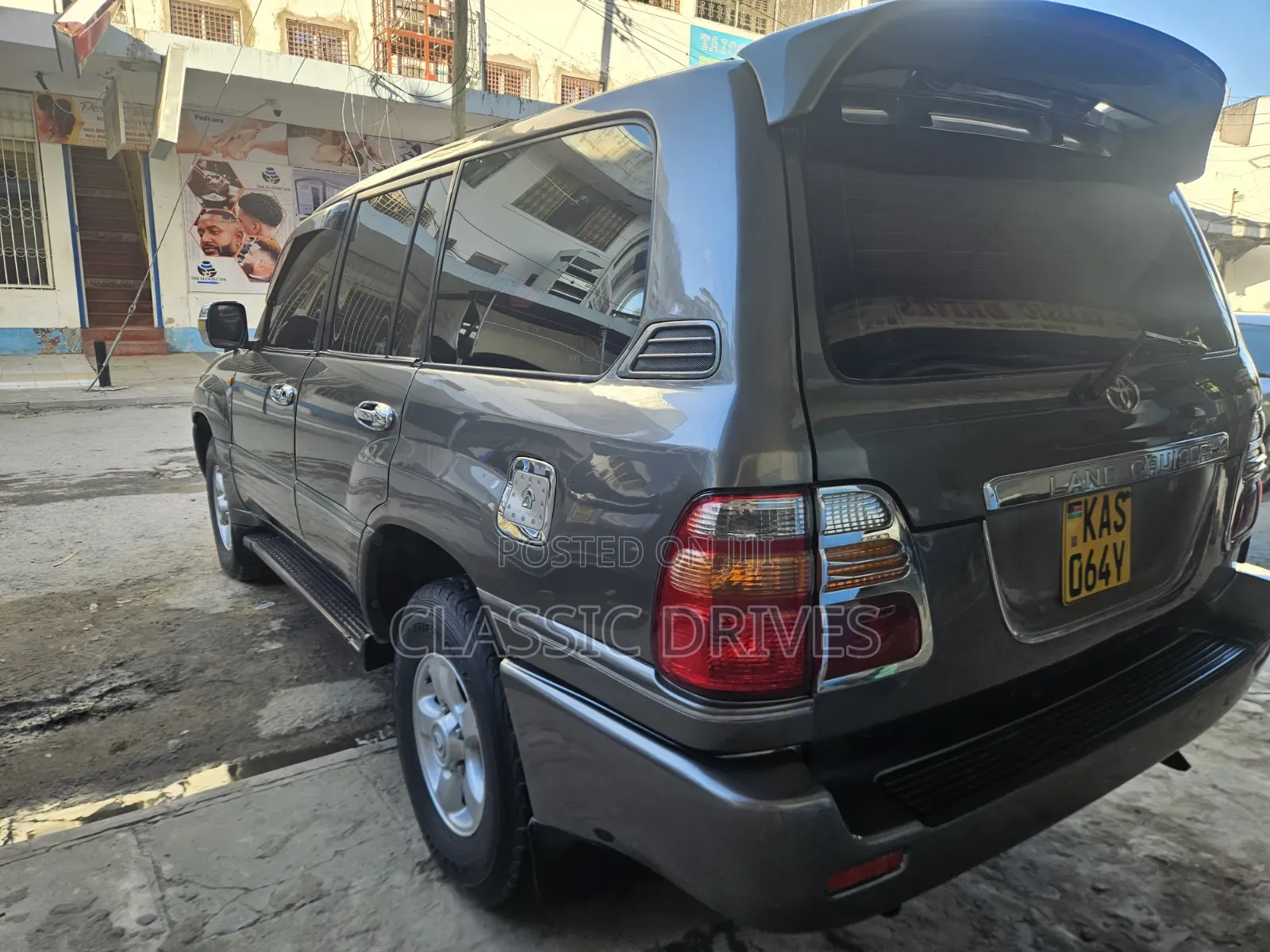 Toyota Land Cruiser 2002 Gray