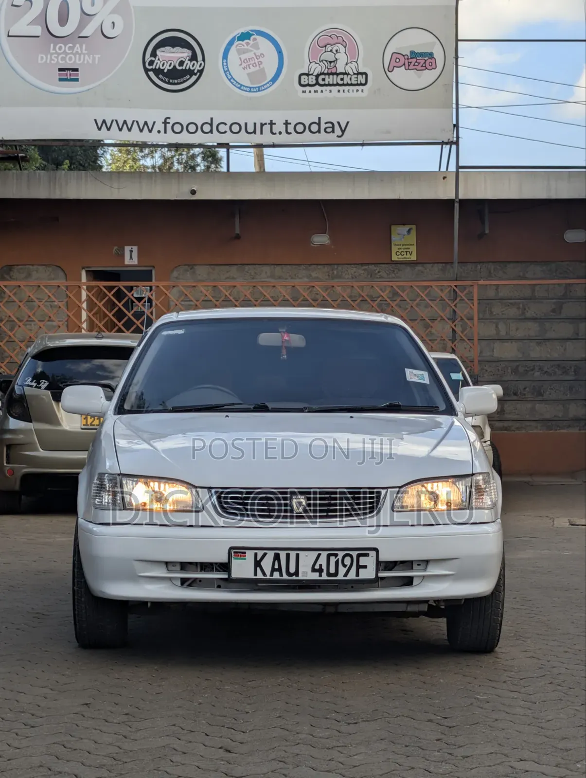 Toyota Corolla 1998 White