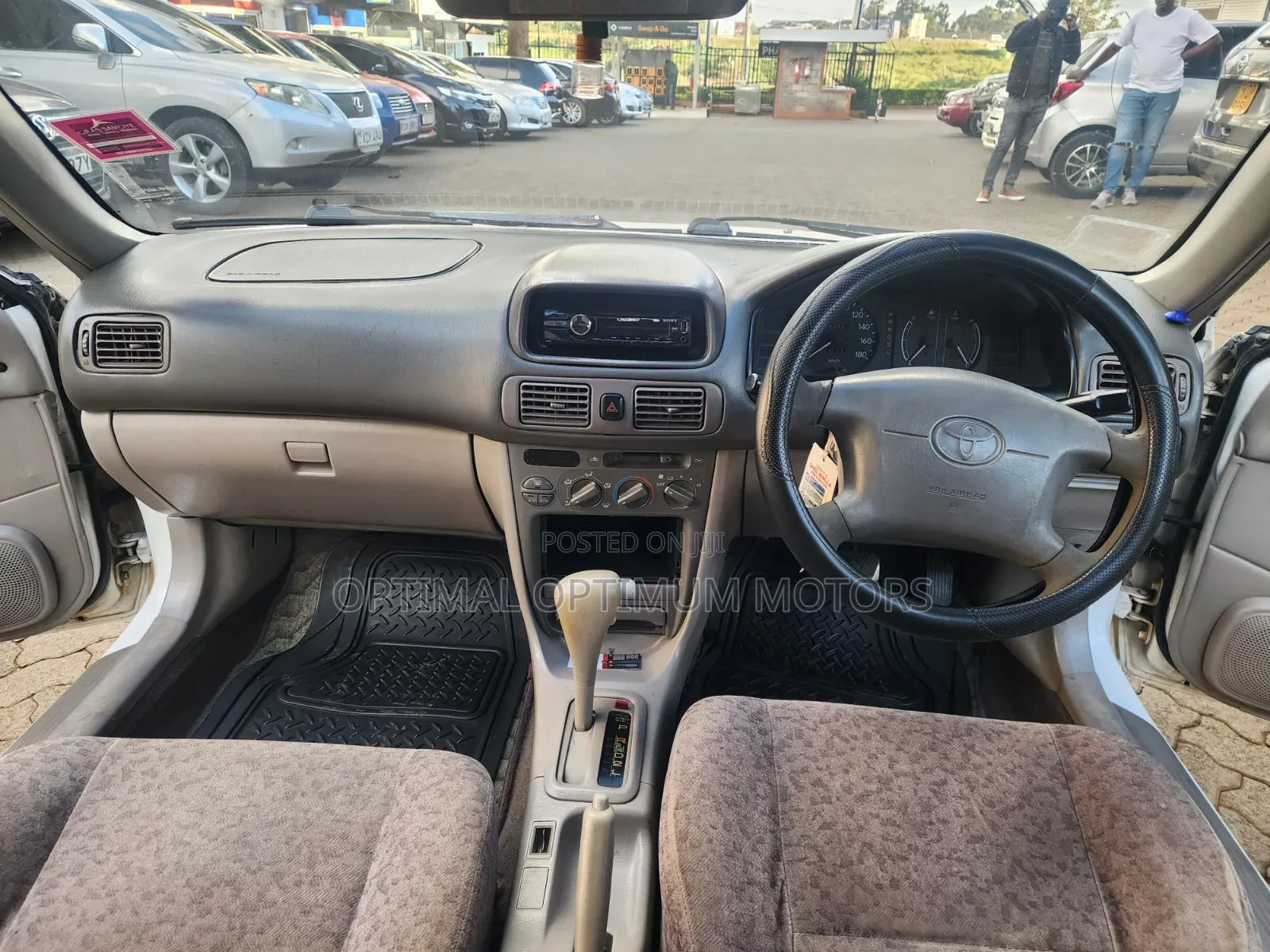 Toyota Corolla 1.6 Sedan 1997 White