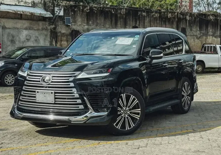 Lexus LX 600 2023 Black