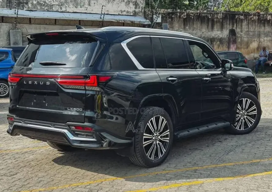 Lexus LX 600 2023 Black