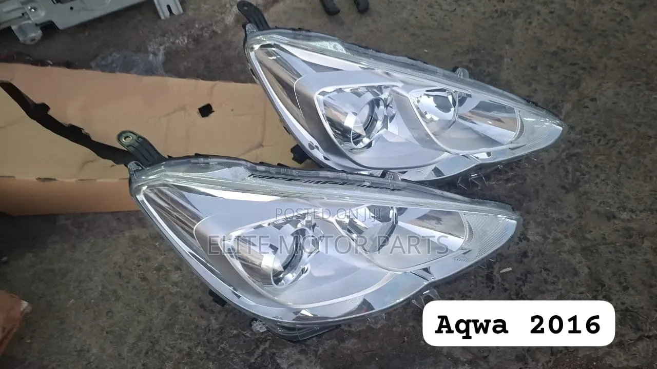 Toyota Aqua 2016 Front Headlight