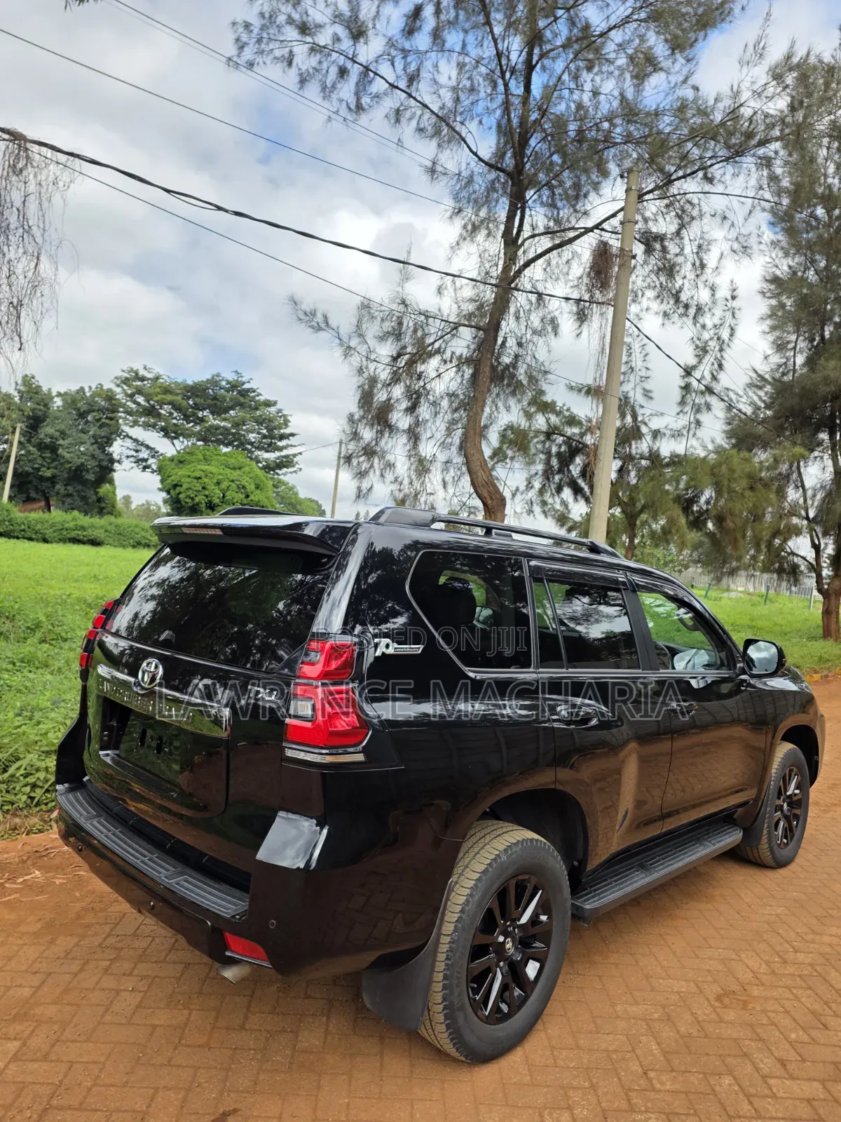 Toyota Land Cruiser Prado 2017 Black