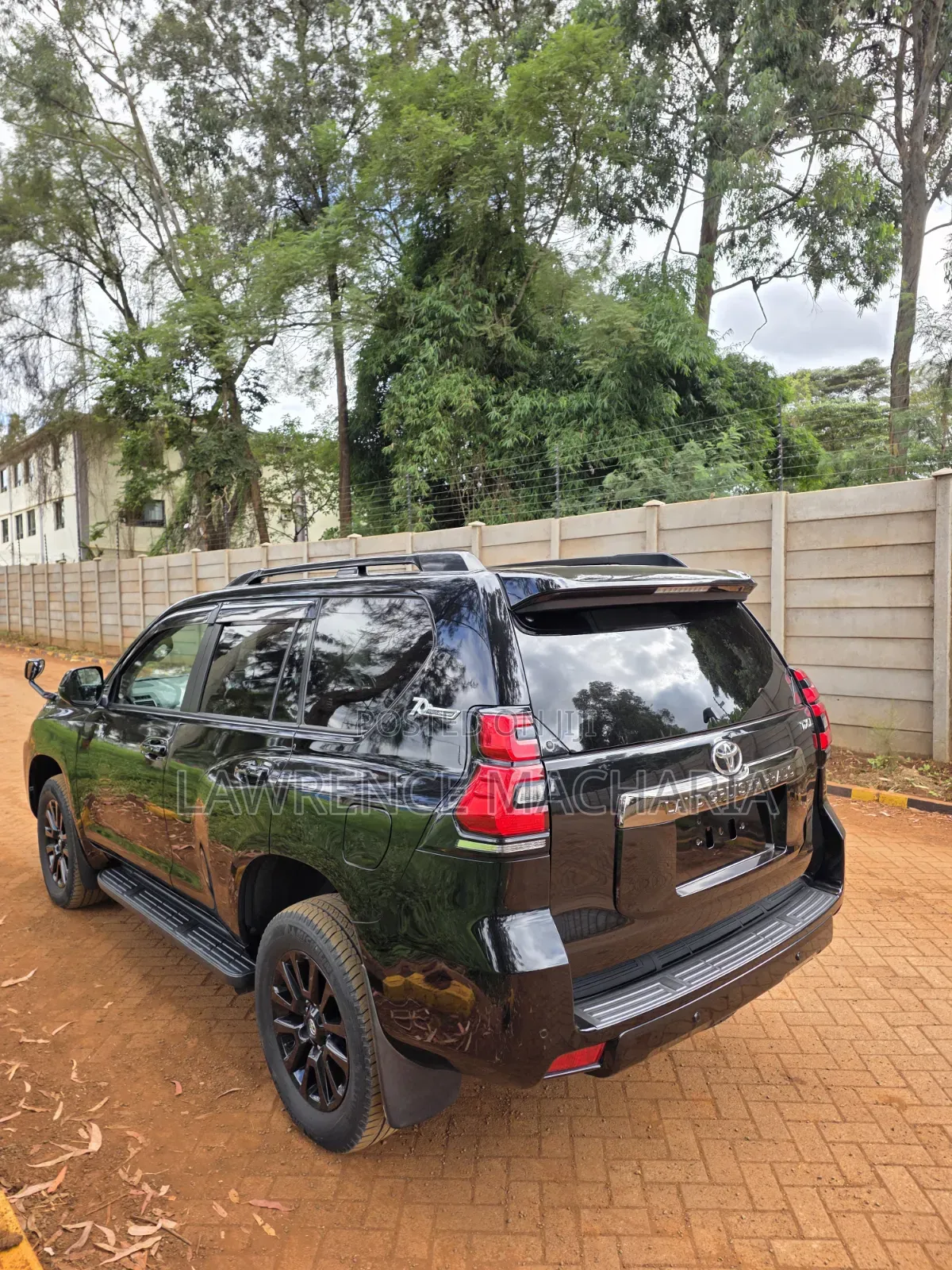 Toyota Land Cruiser Prado 2017 Black
