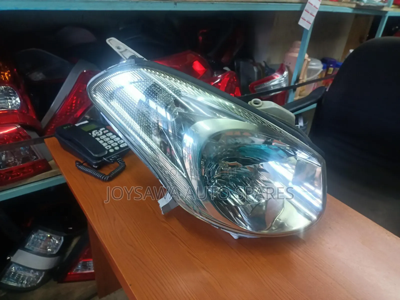 Toyota Verosa Xenon Headlight