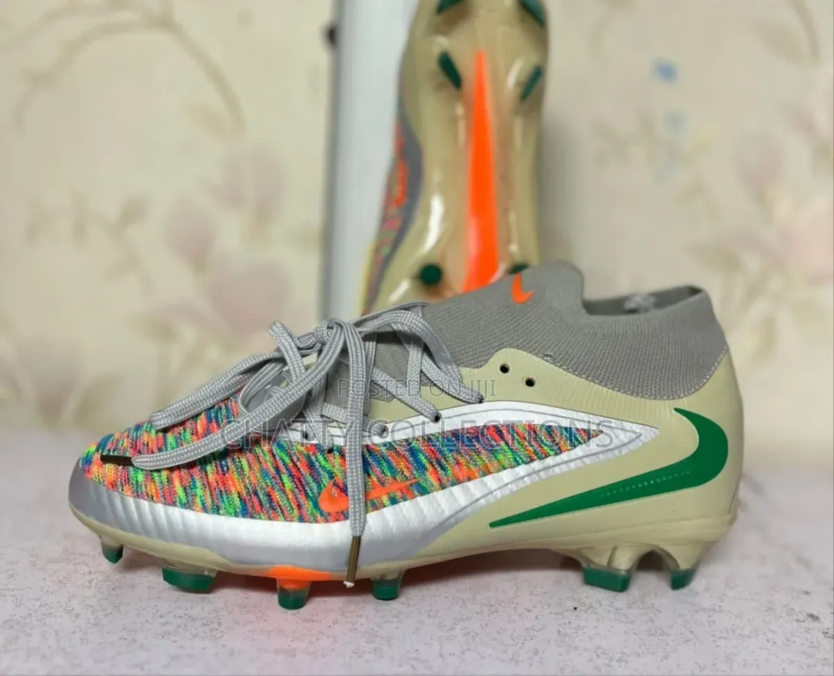 Unisex Football Boots Size 40 to 45 With Laces