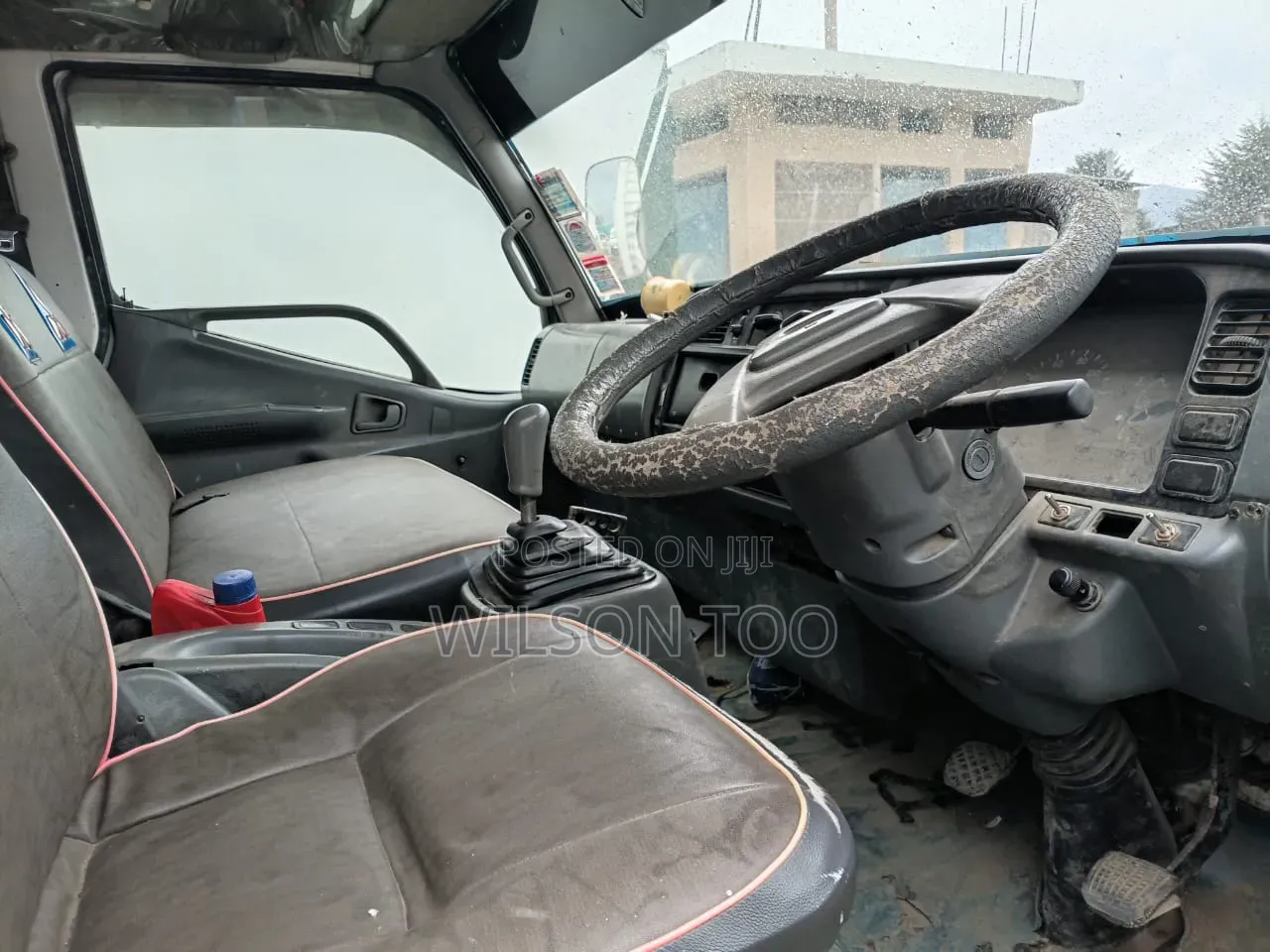 Mitsubishi 215 Fh Local 2016 White