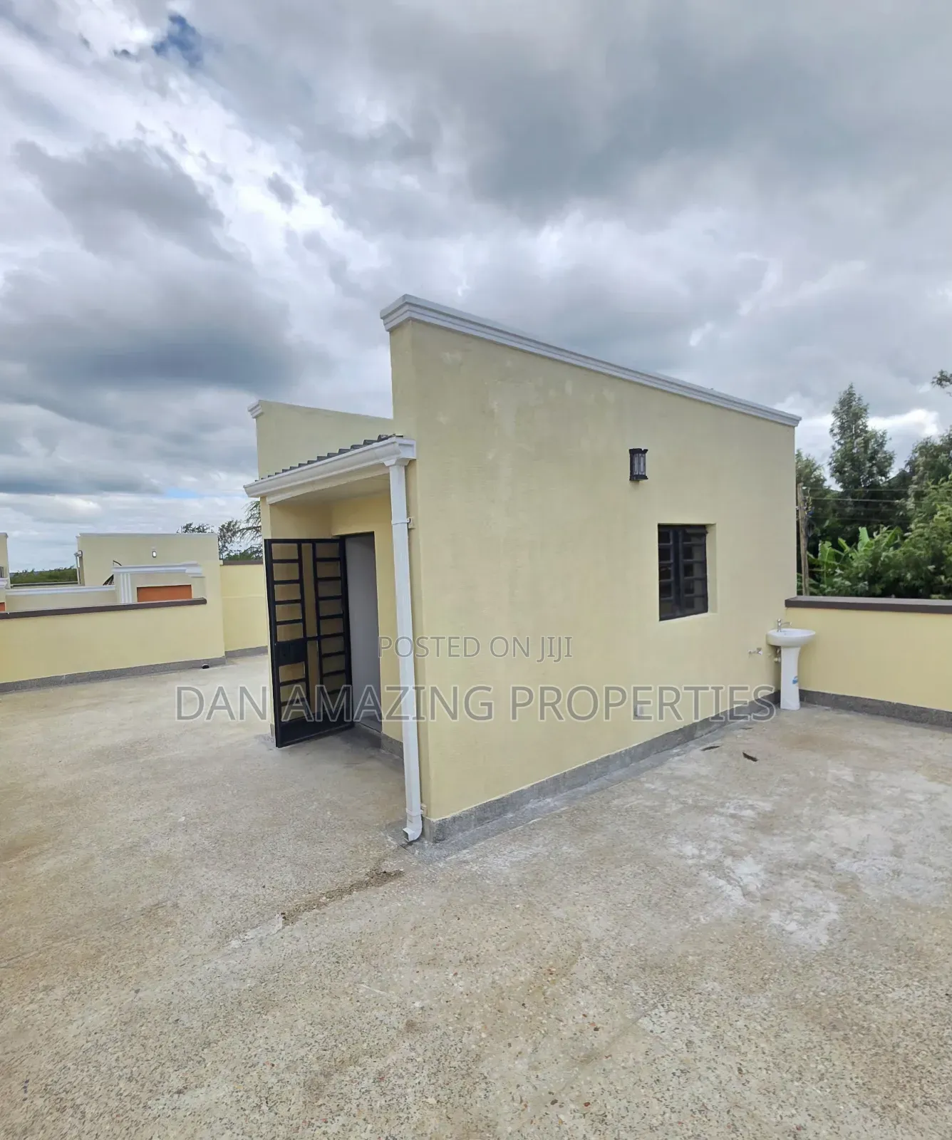 3bdrm Townhouse/Terrace in Gikambura, Karai for sale