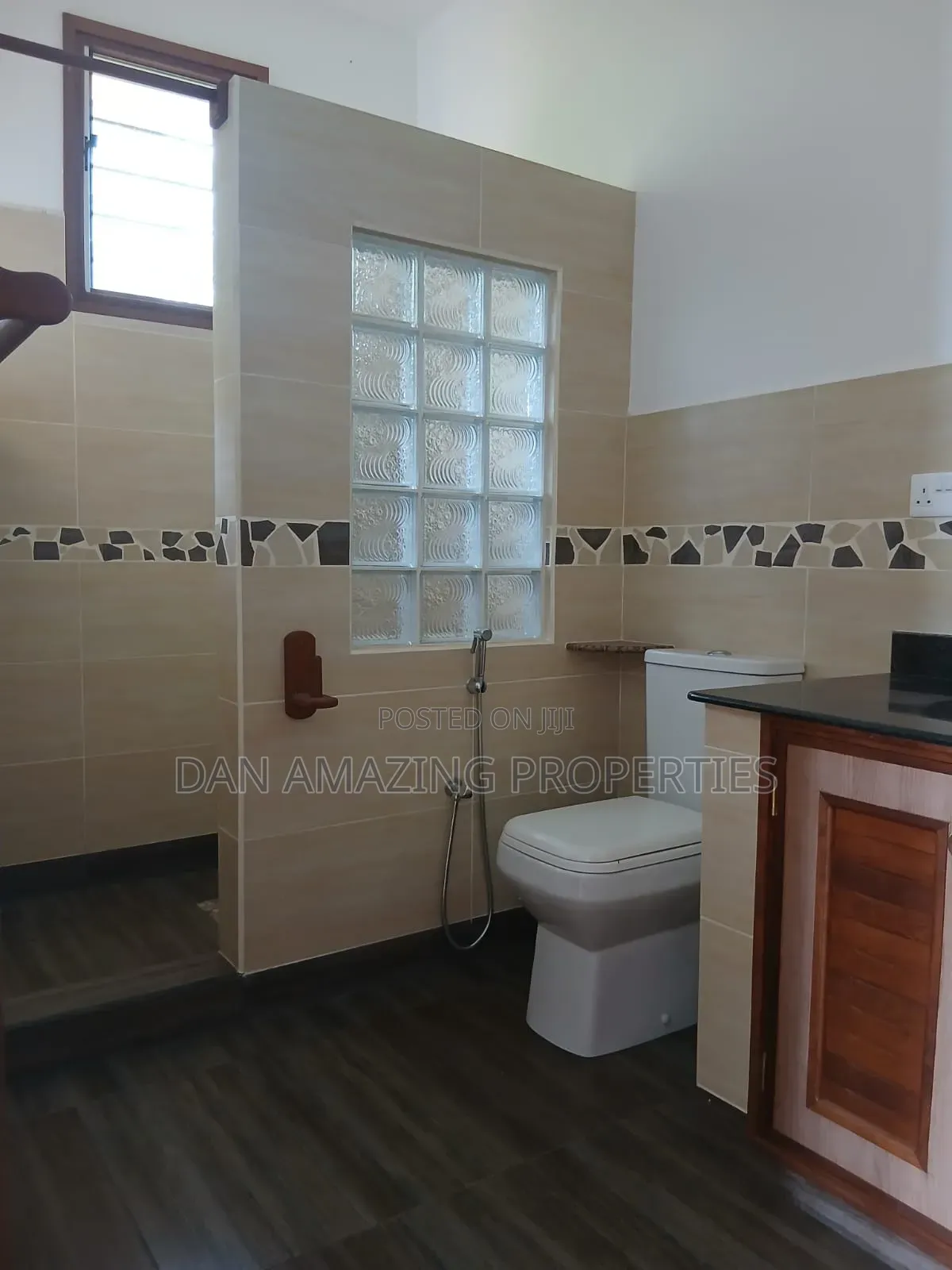 3bdrm Villa in Diani On 1/4 Acre for sale