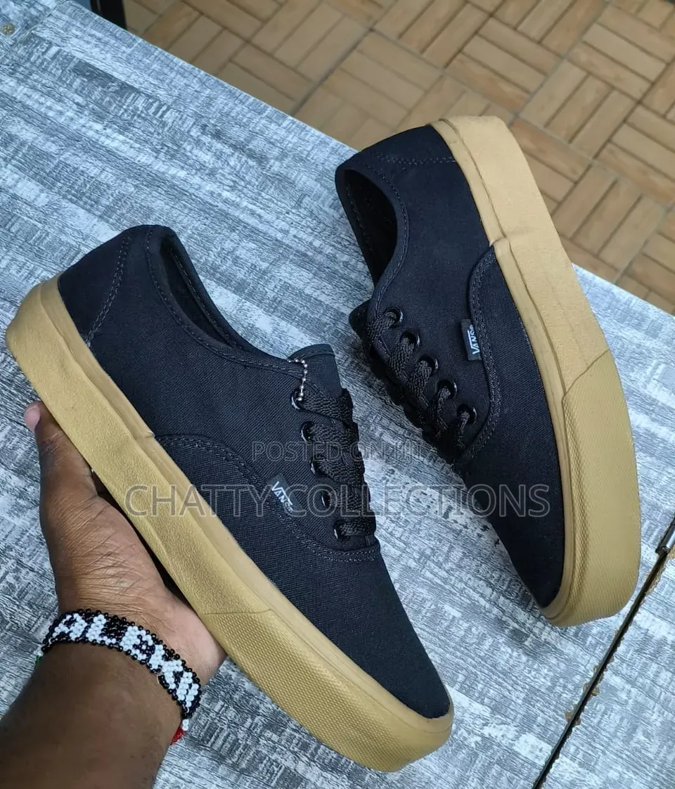 Black and Brown Unisex Vans Shoes Sizes 38 to 45