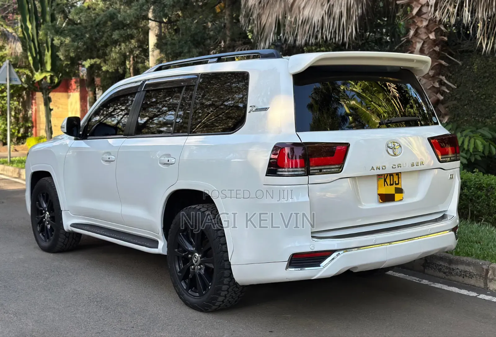 Toyota Land Cruiser 2015 White