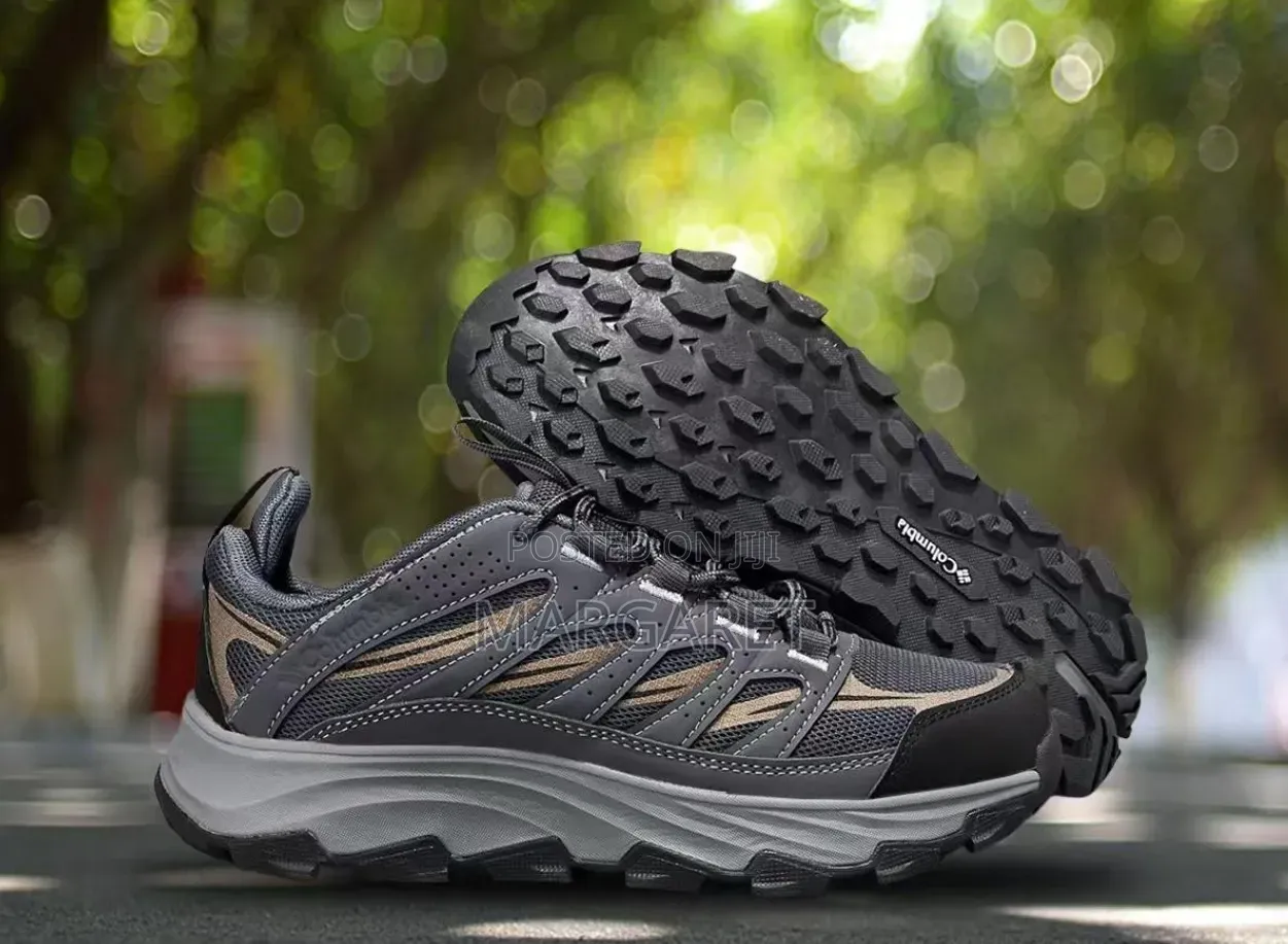 Columbia Sneakers