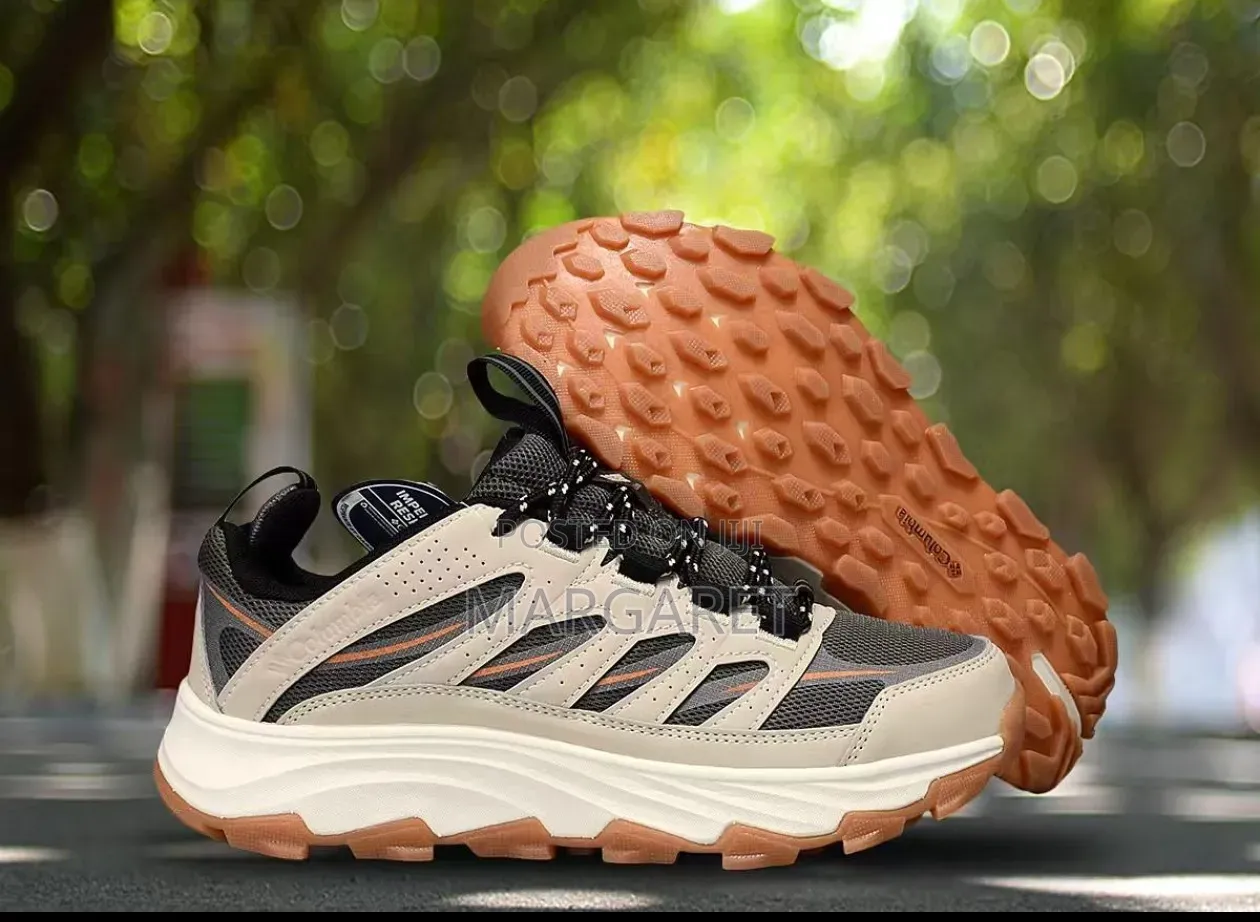 Columbia Sneakers