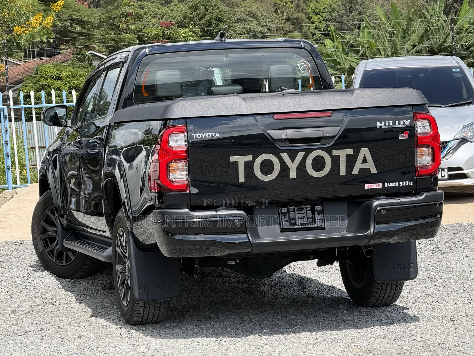 Toyota Hilux 2022 Black