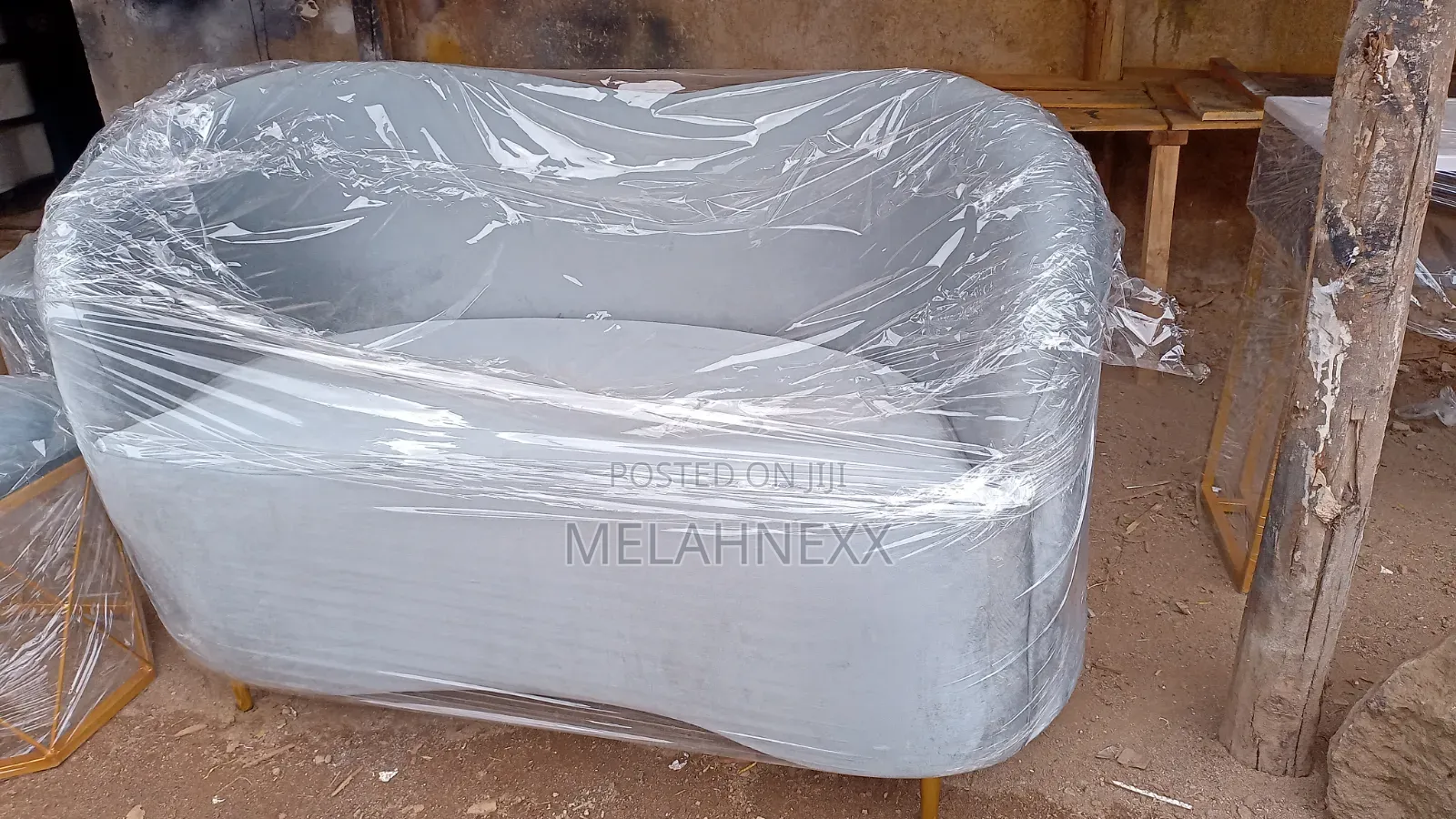 Stylish 2seater Gray Seat