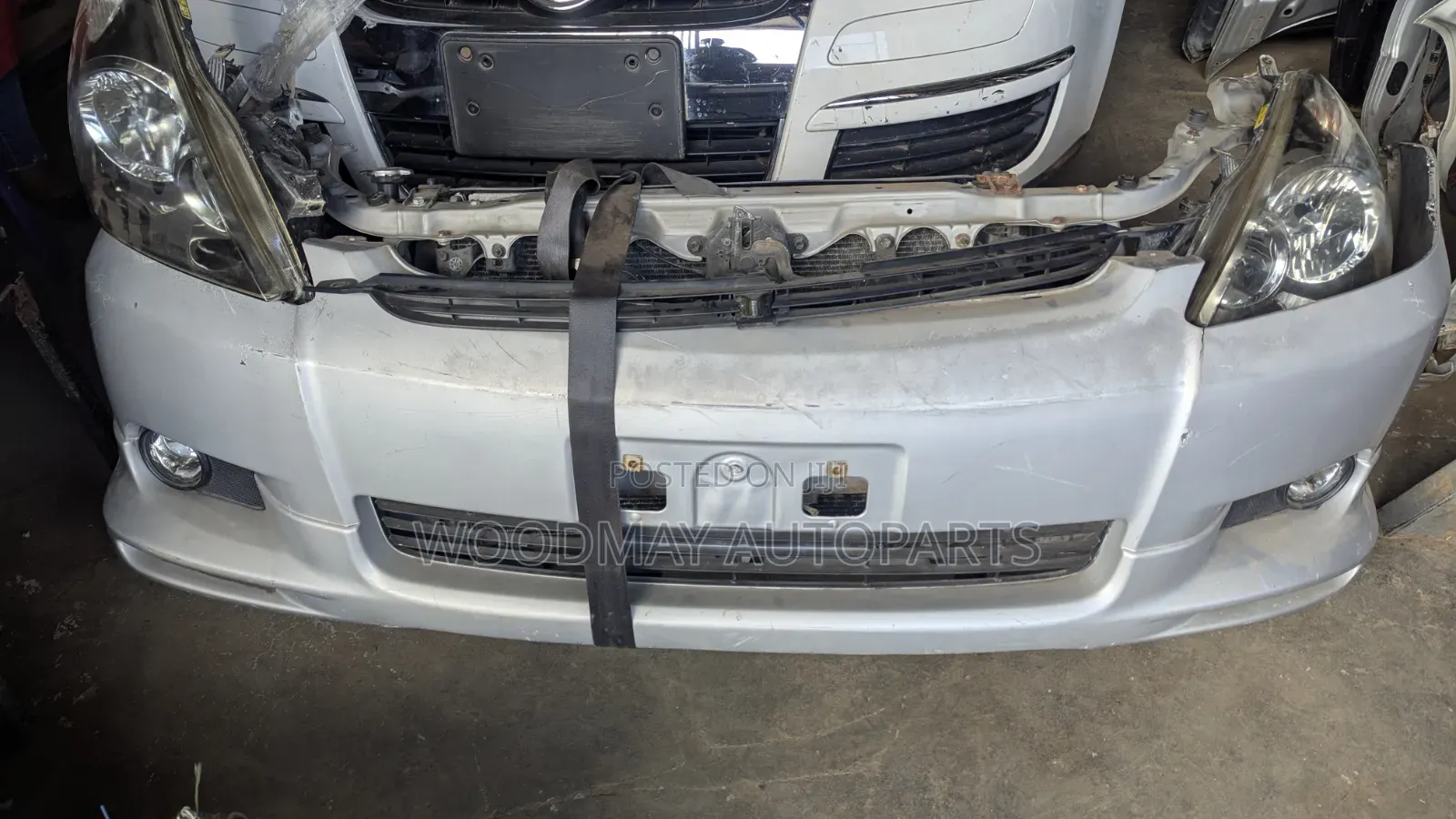 Toyota Wish 2003 Nosecut Xenon