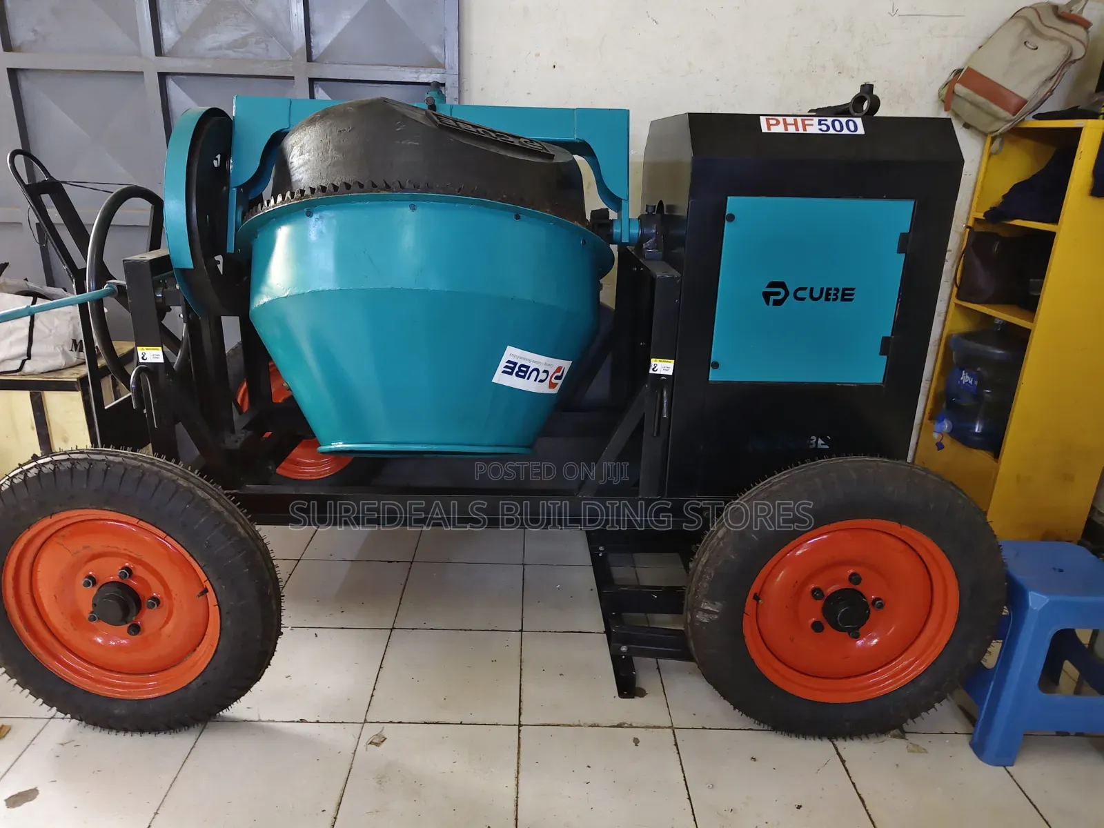 Heavy-Duty Concrete Mixer With a 500-Liter Drum Capacity
