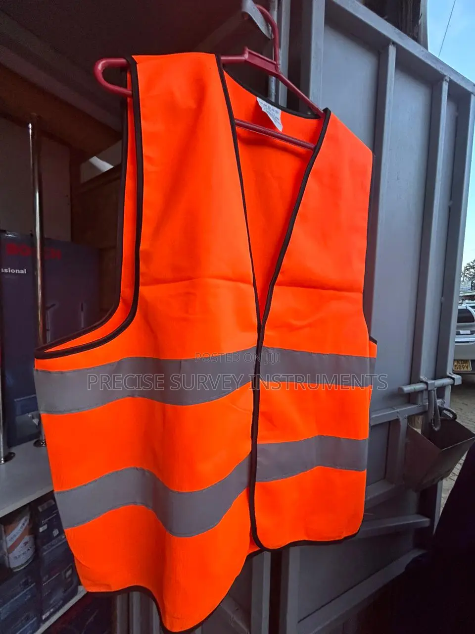 Lightweight Reflective Vest For Workplace Safety