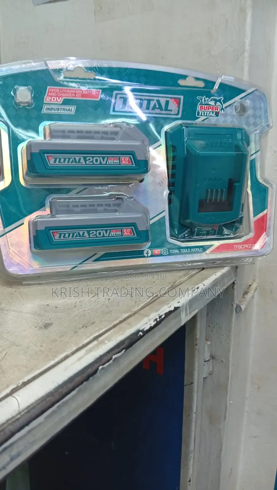 Total 20v P20s Lithium Battery Charger Kit Industrial