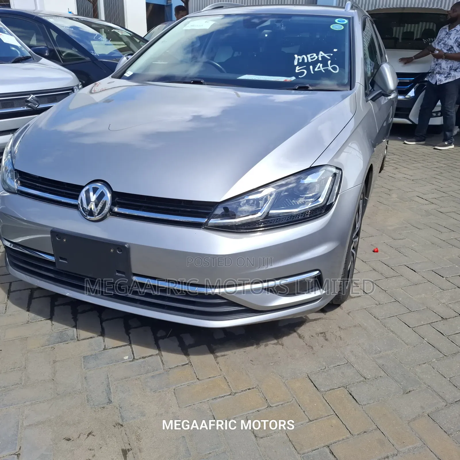 Volkswagen Golf 2019 Beige